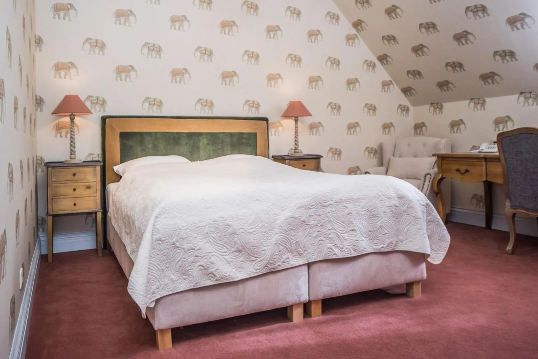 Bed in Hotel Palac Staniszow