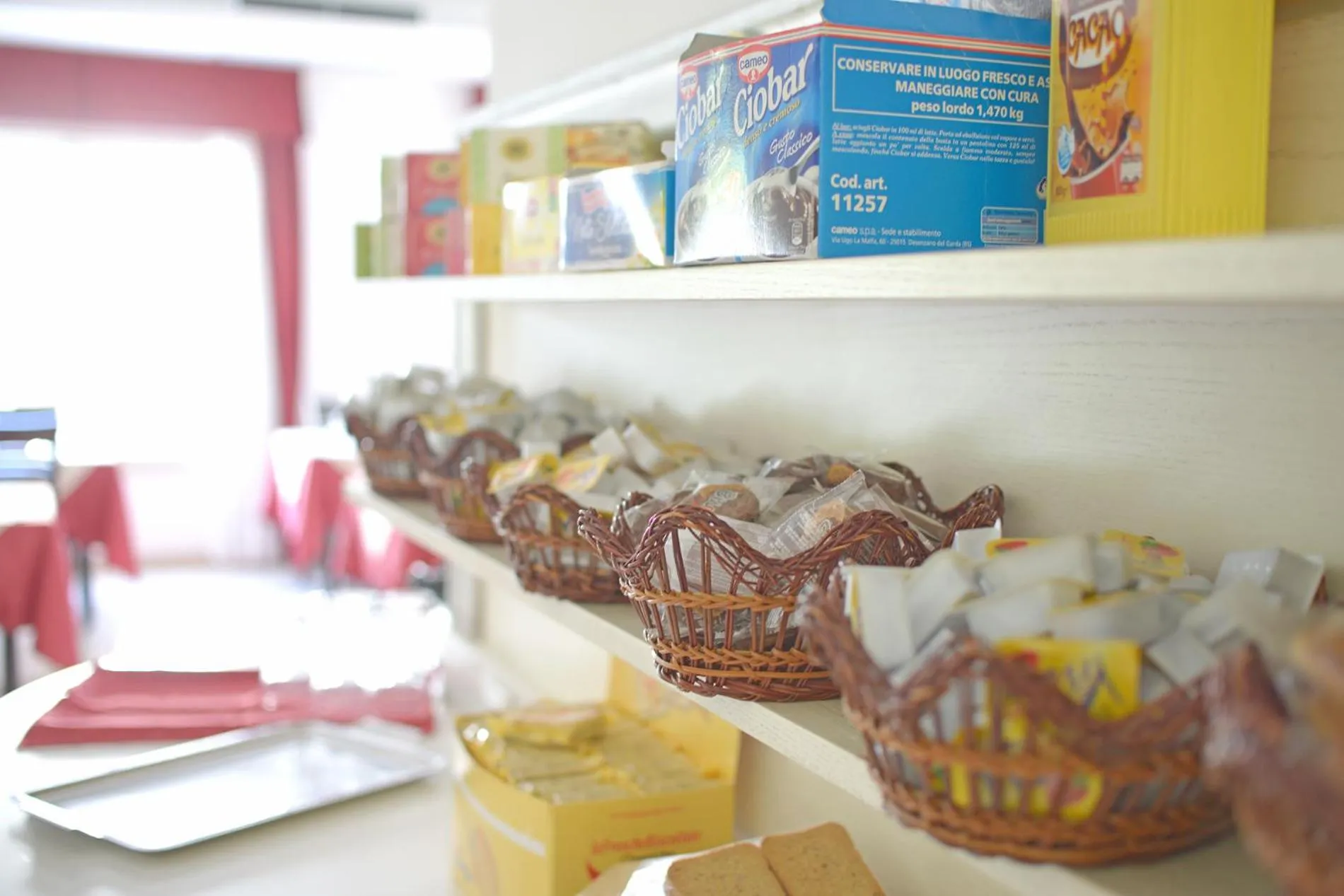 Restaurant/places to eat in HOTEL PIGALLE