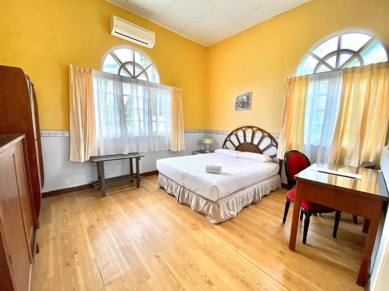 Bed in RUMBIA RESORT VILLA Paka Terengganu