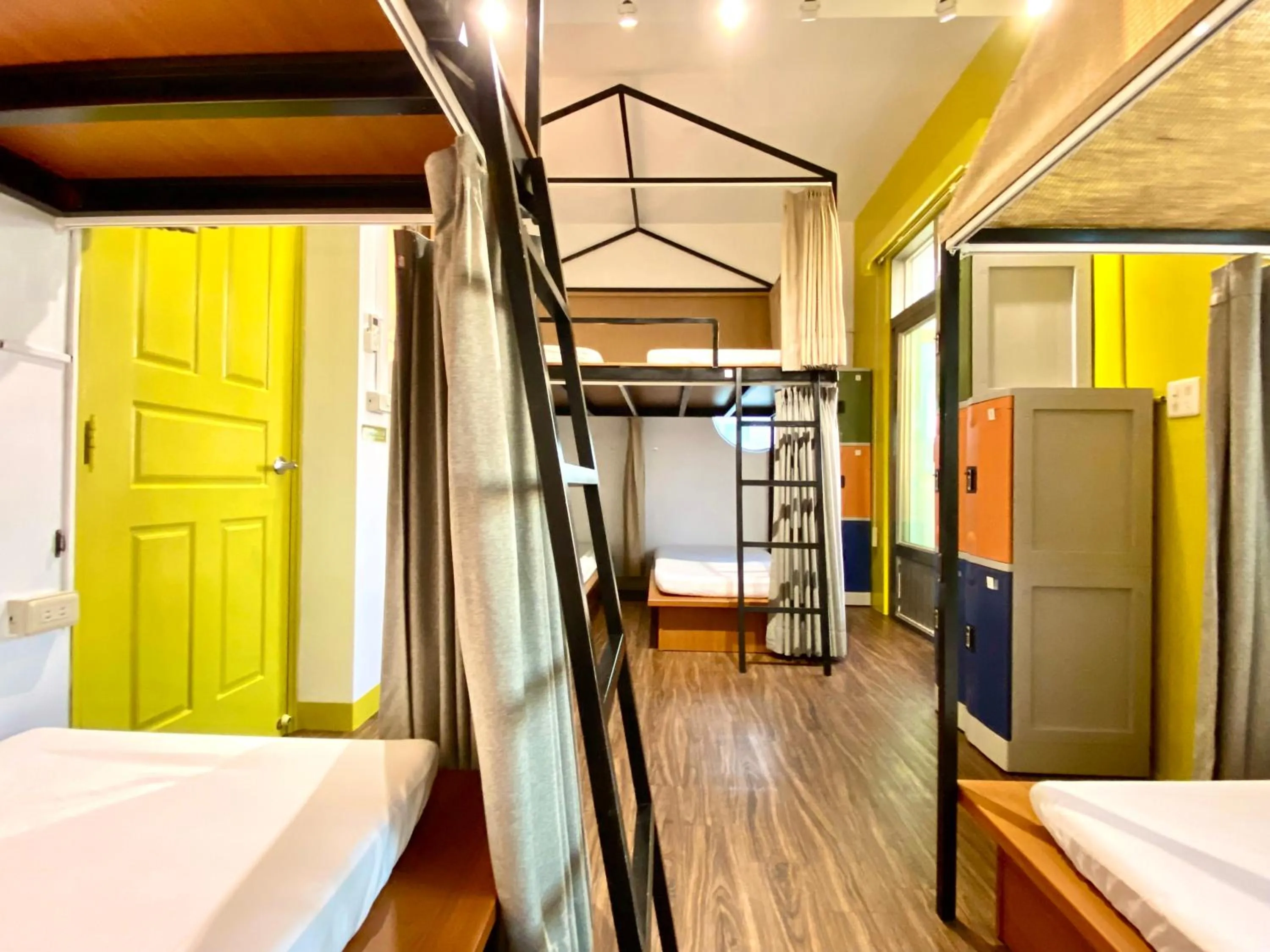 Photo of the whole room, Bed in 澎湖北吉光背包客民宿 Bayhouse Hostel Penghu