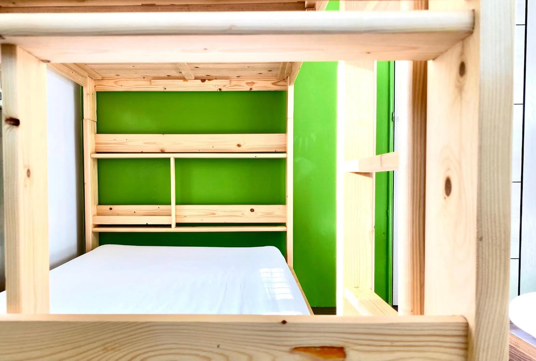bunk bed, Bed in 澎湖北吉光背包客民宿 Bayhouse Hostel Penghu