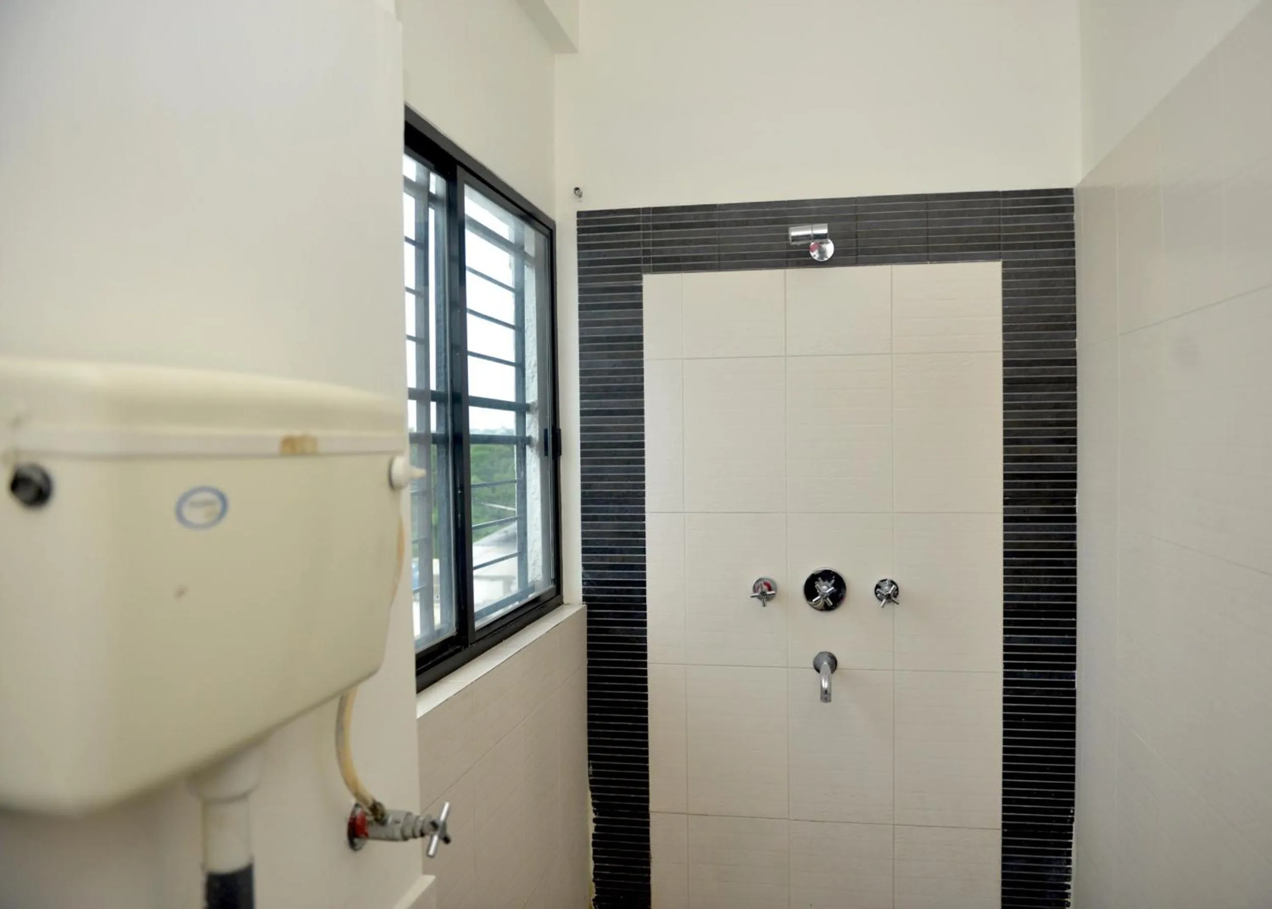 Bathroom in Paradise Homestay Civil Lines