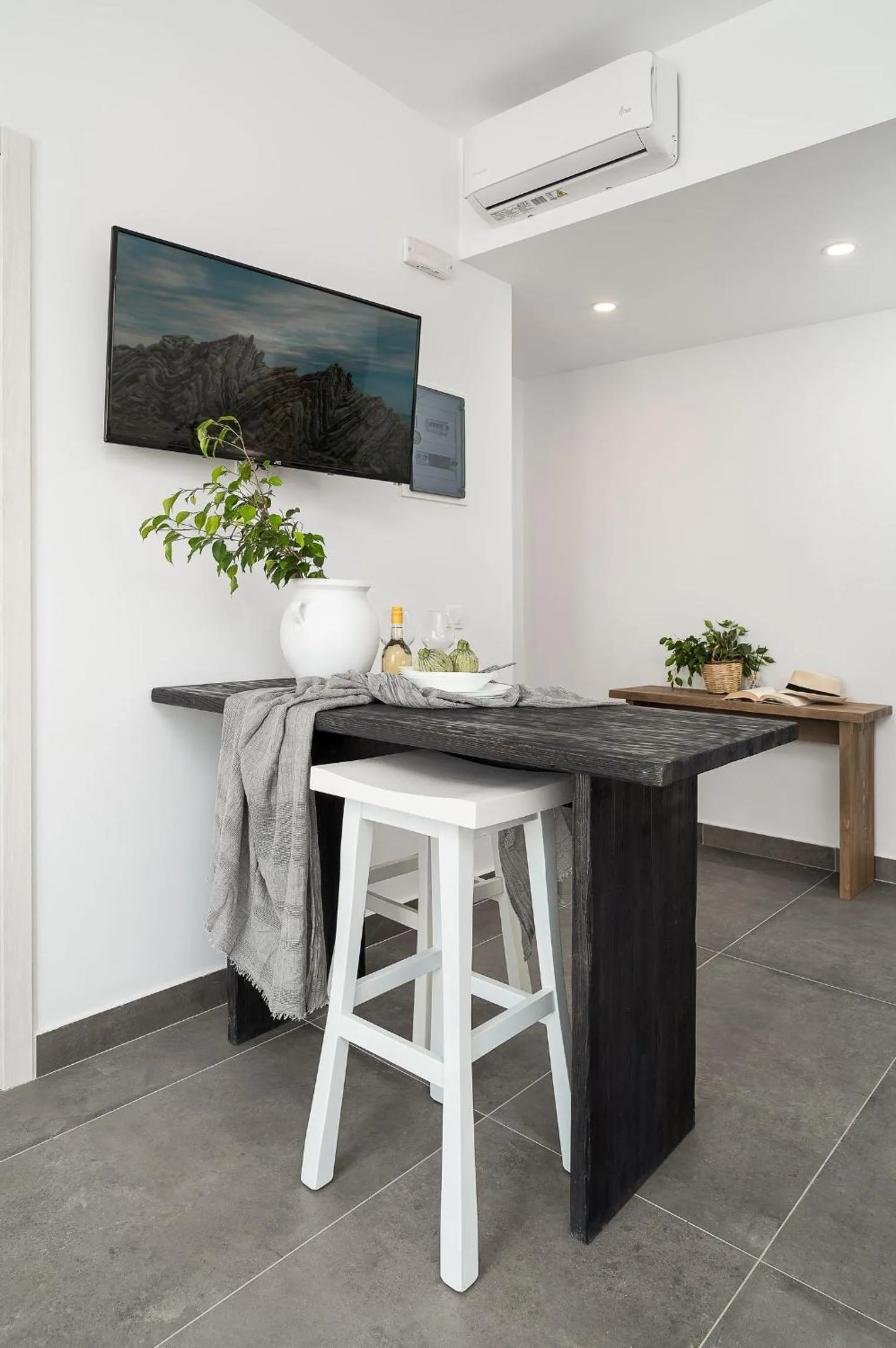 Decorative detail in Stella Luxury Apartments