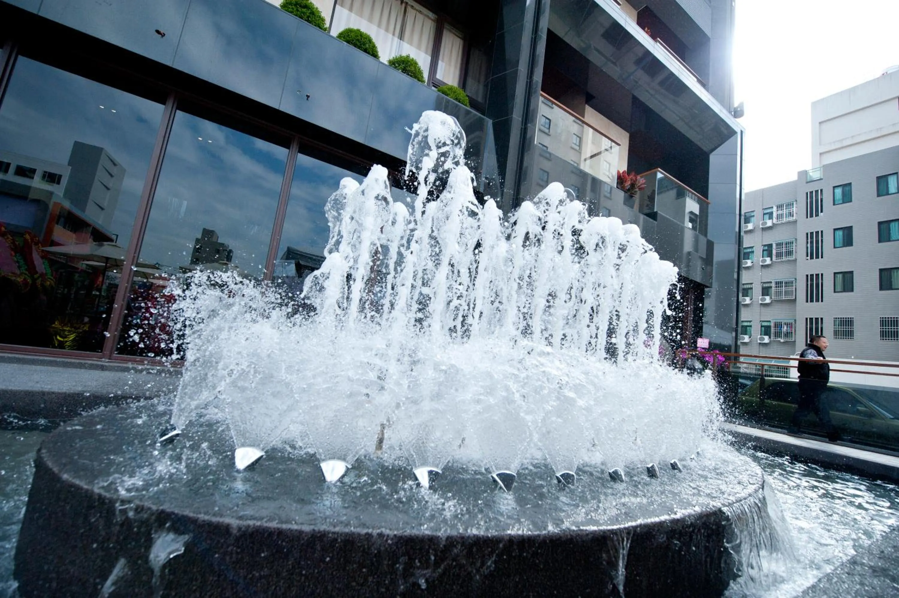 Facade/entrance in KUN Hotel