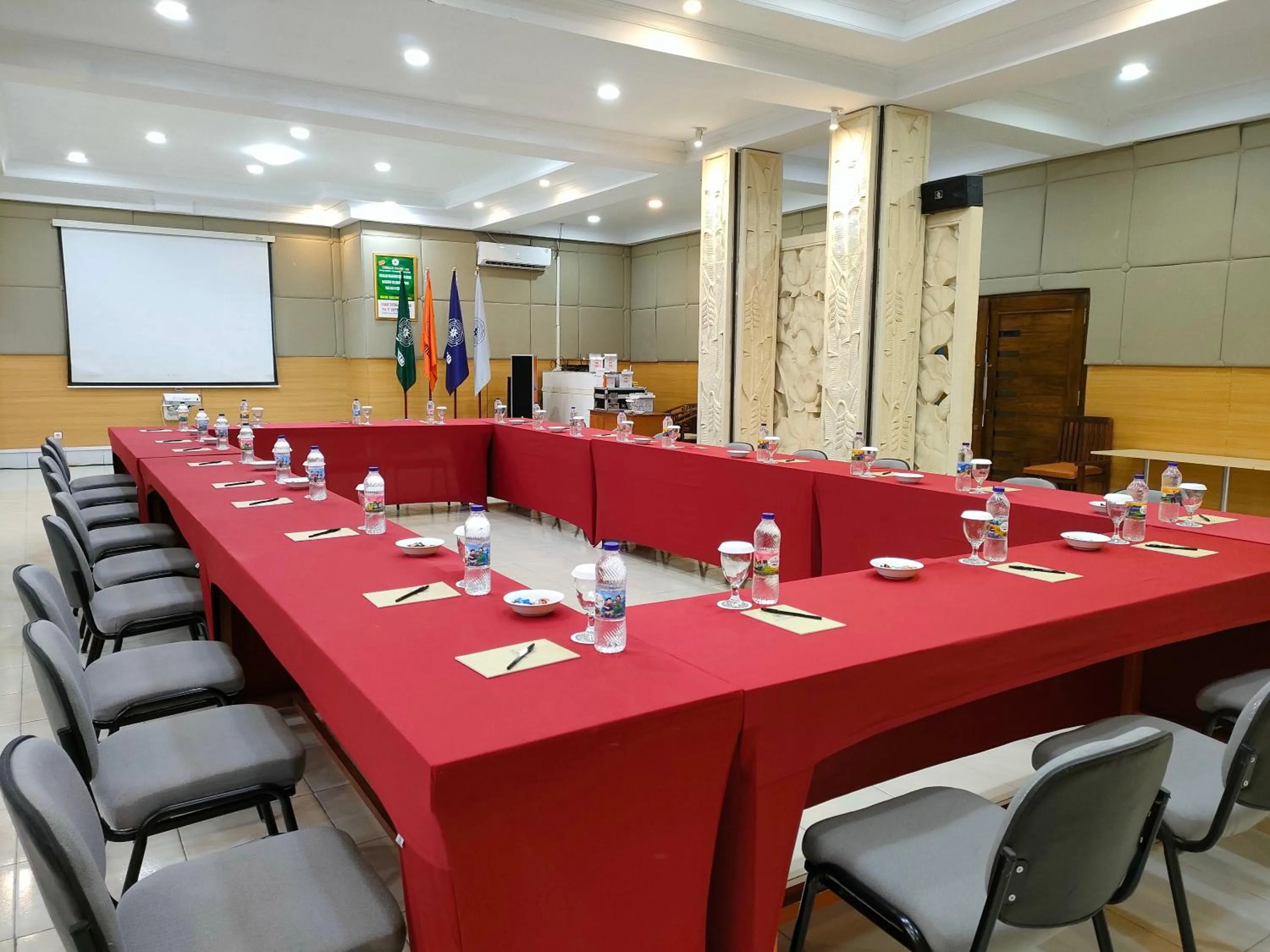 Business facilities in Golden Ganesha Hotel Yogyakarta by Ecommerceloka