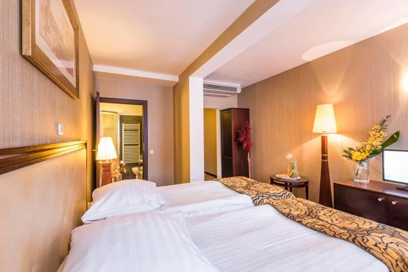 Photo of the whole room, Bed in Great Polonia Kraków Kazimierz