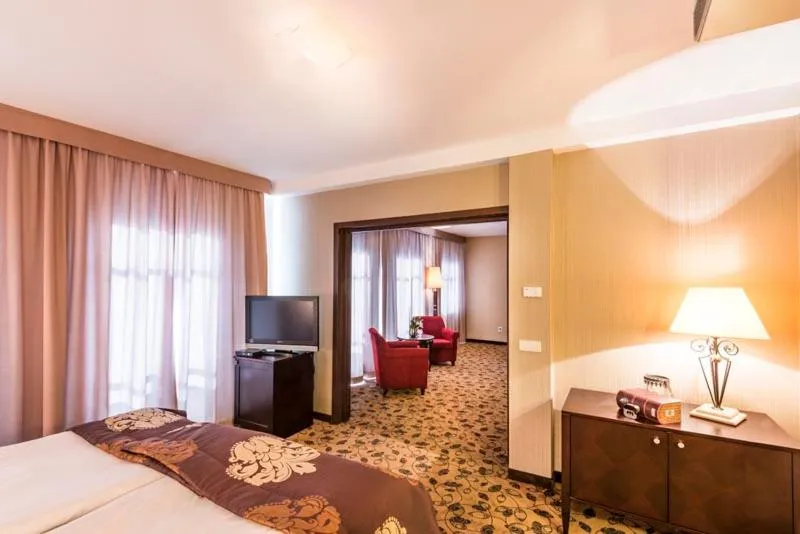 Photo of the whole room, Bed in Great Polonia Kraków Kazimierz