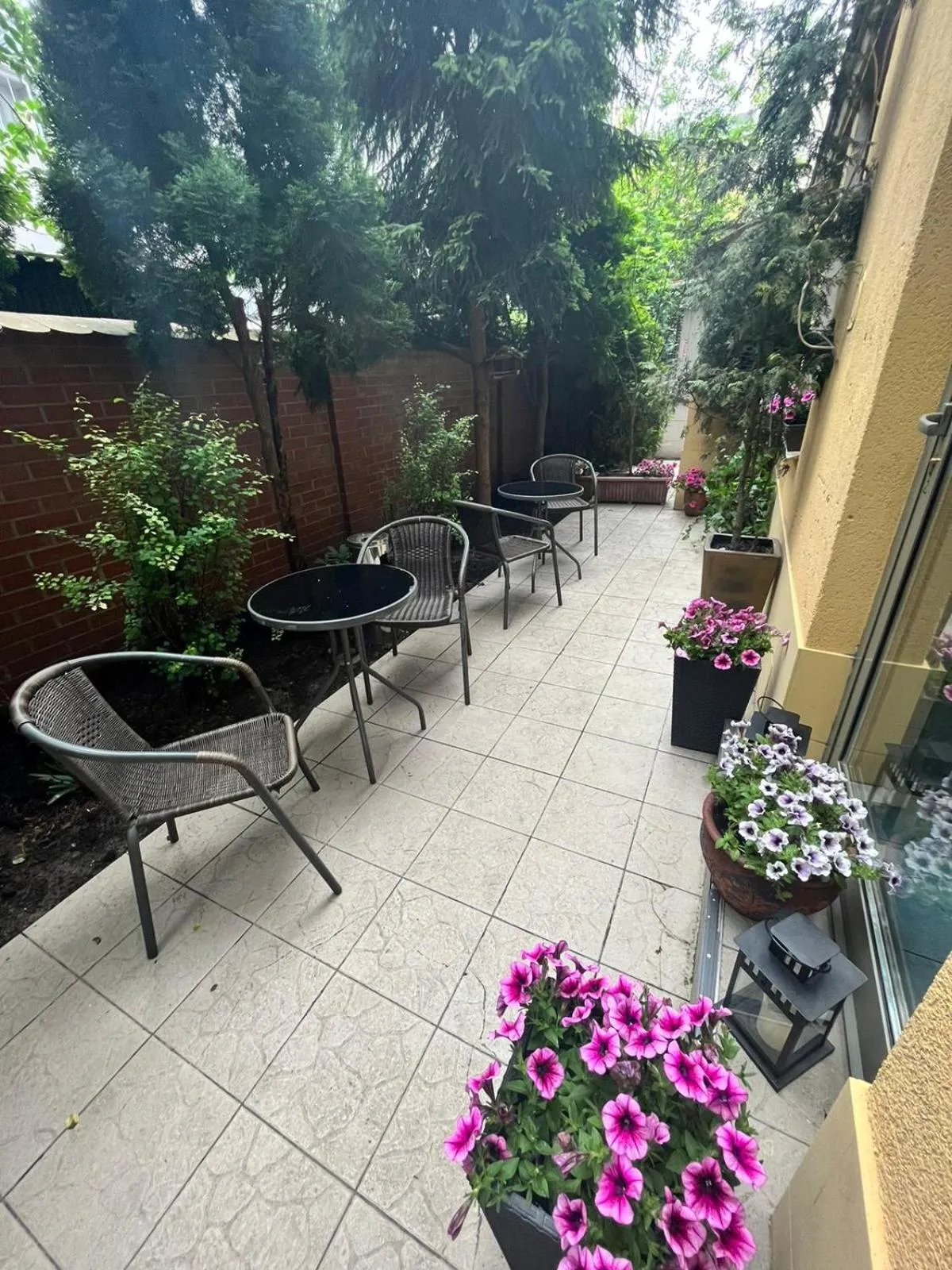 Seating area in Great Polonia Kraków Kazimierz