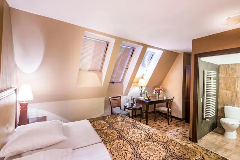 Bathroom, Bed in Great Polonia Kraków Kazimierz