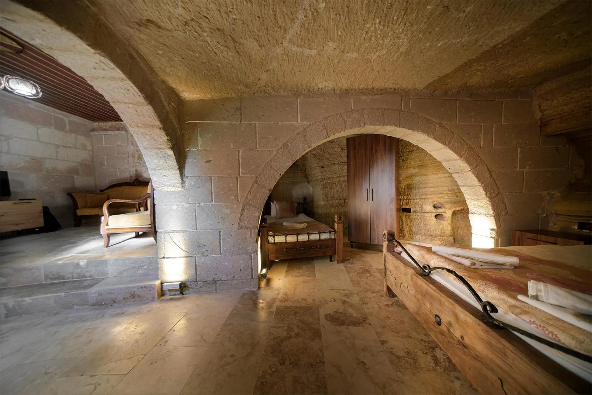 Bed in Azalea Terrace Cave Hotel