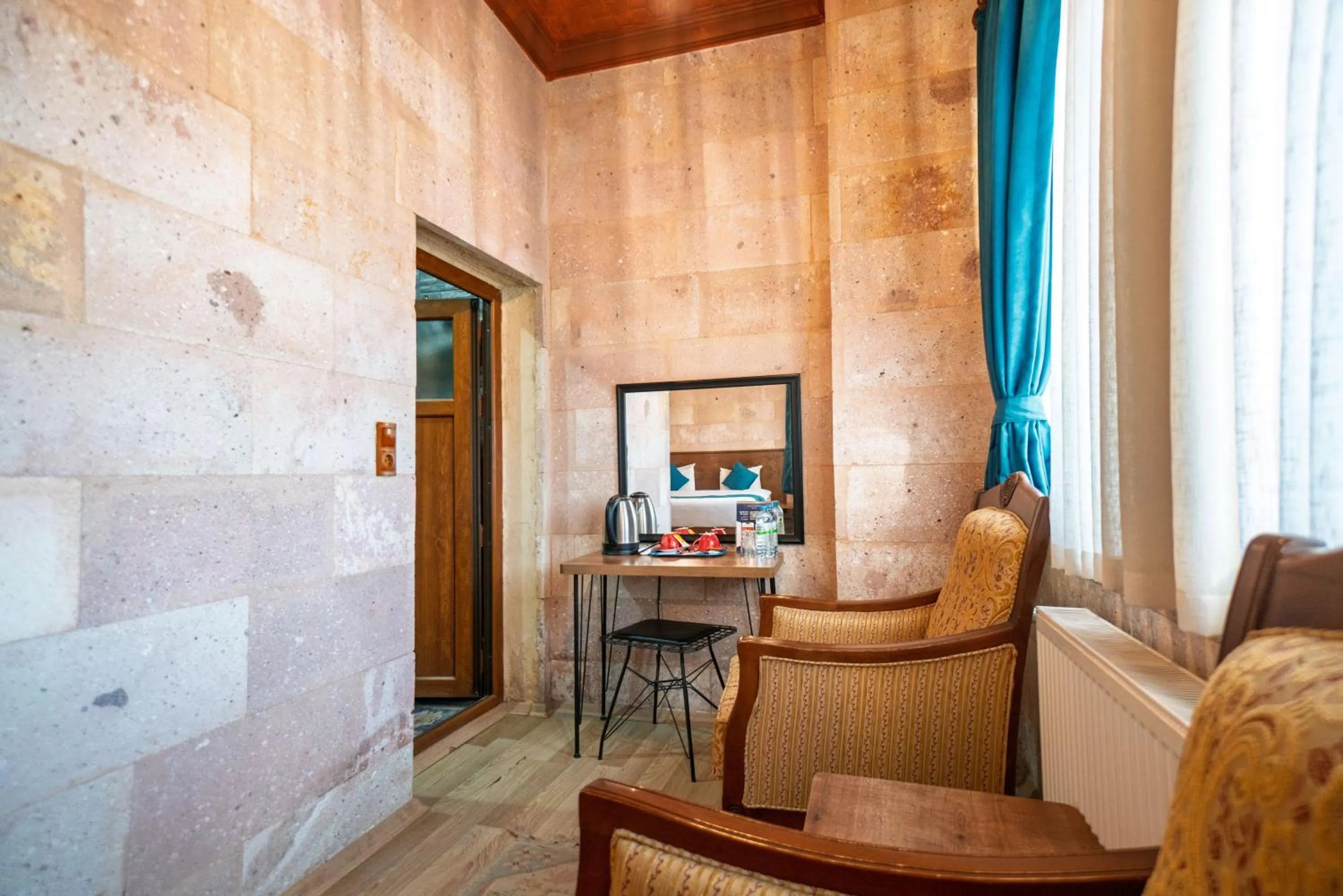 Living room in Azalea Terrace Cave Hotel