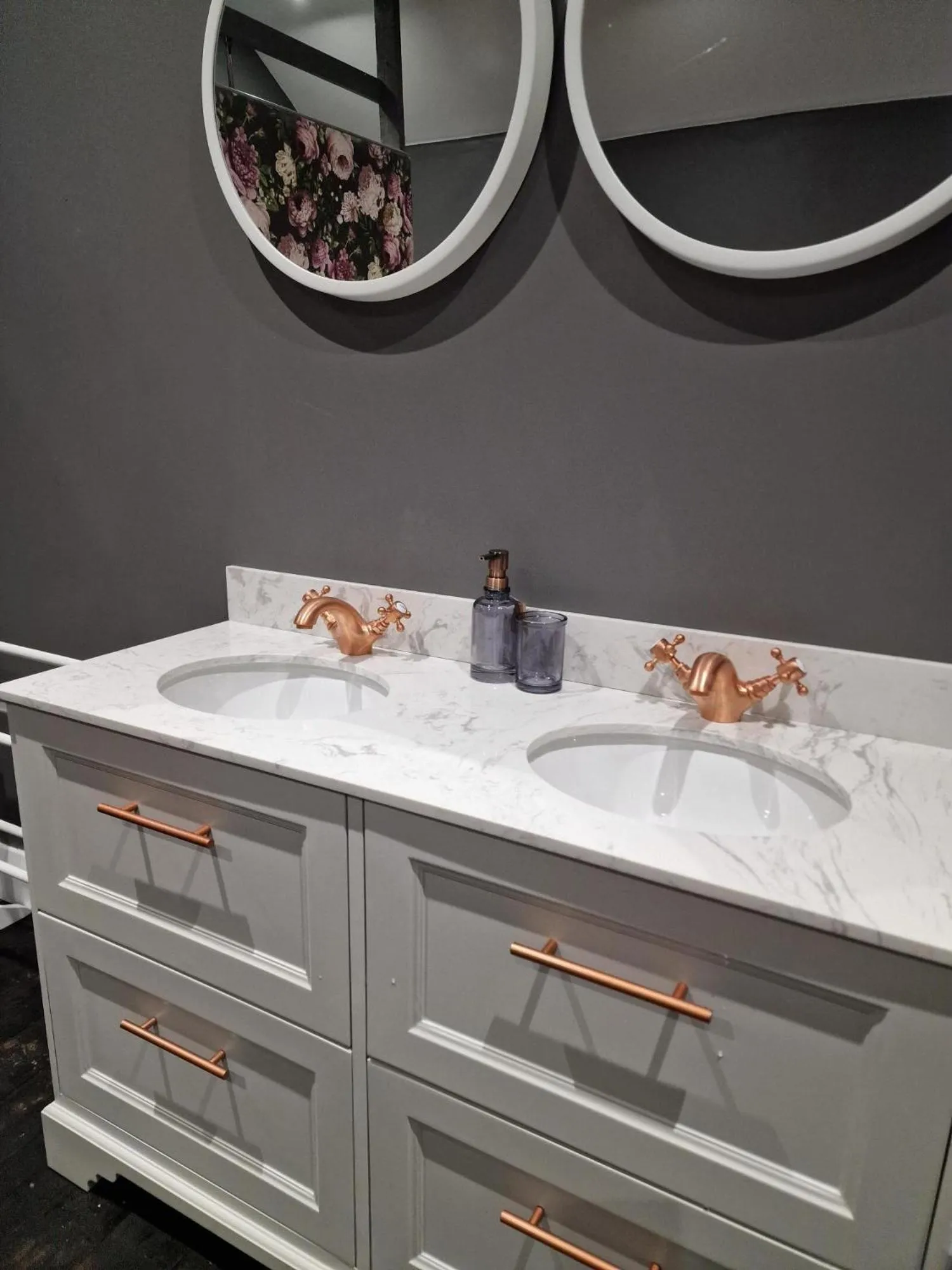 Bathroom in Squirrel Cottage