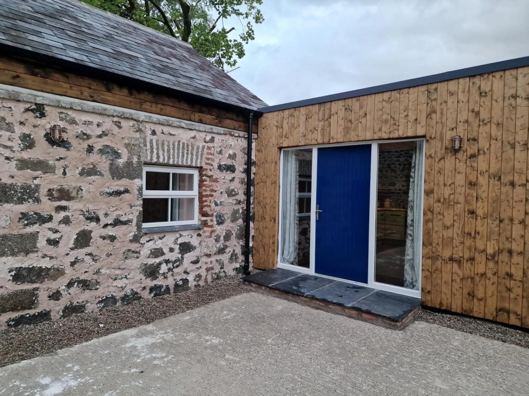 Property building in Squirrel Cottage