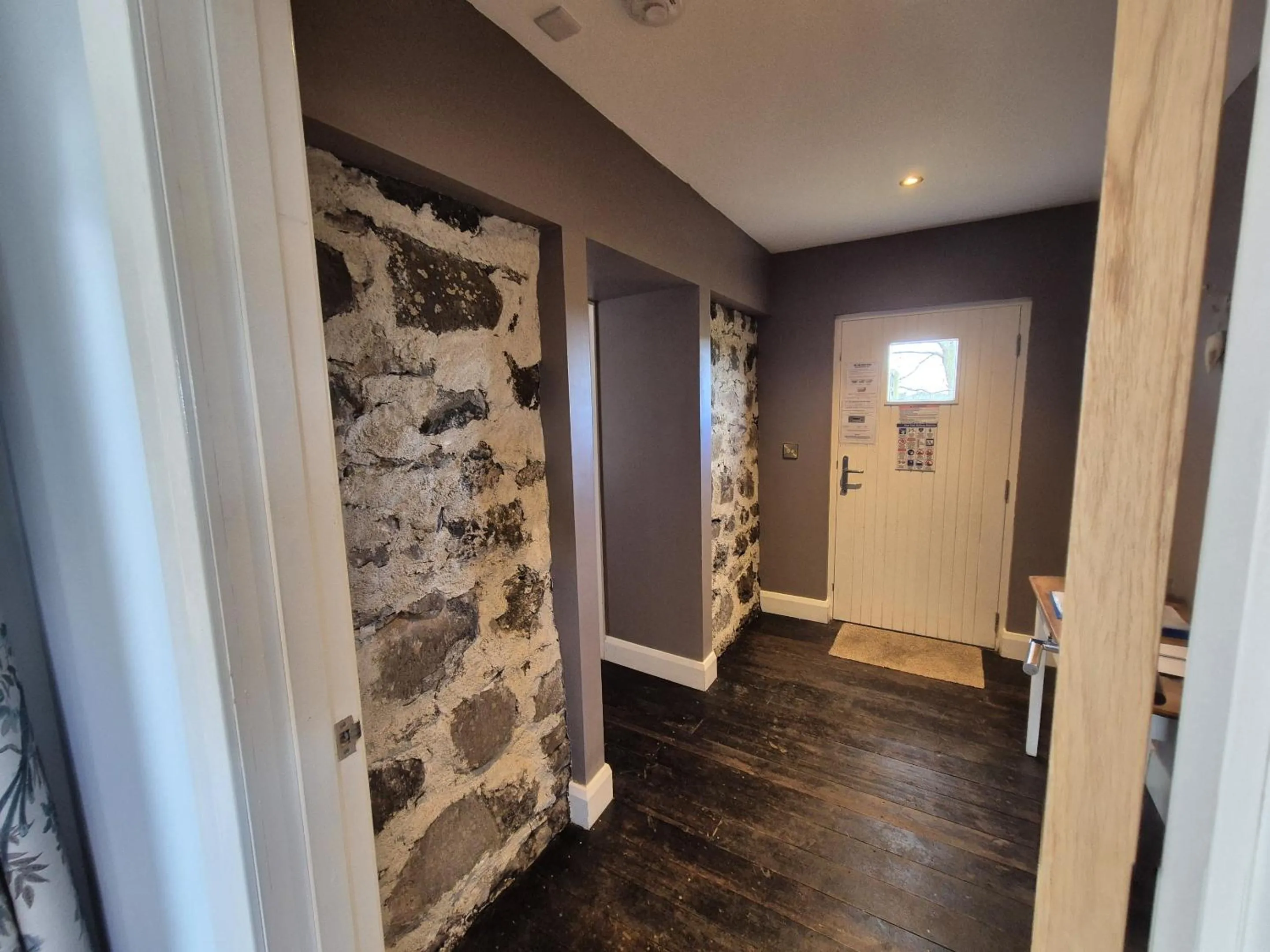 Bathroom in Squirrel Cottage