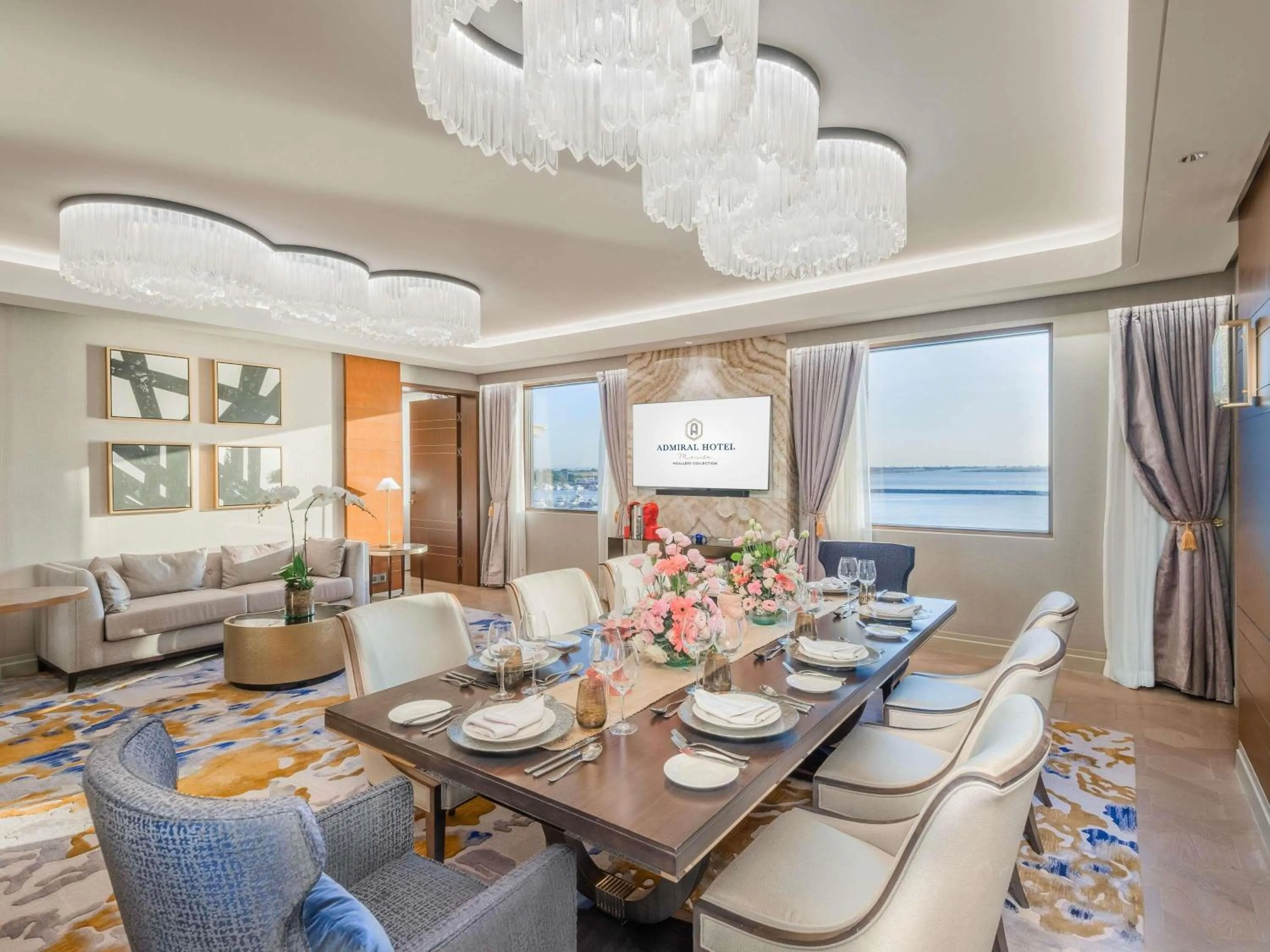 Bedroom in Admiral Hotel Manila - MGallery Collection