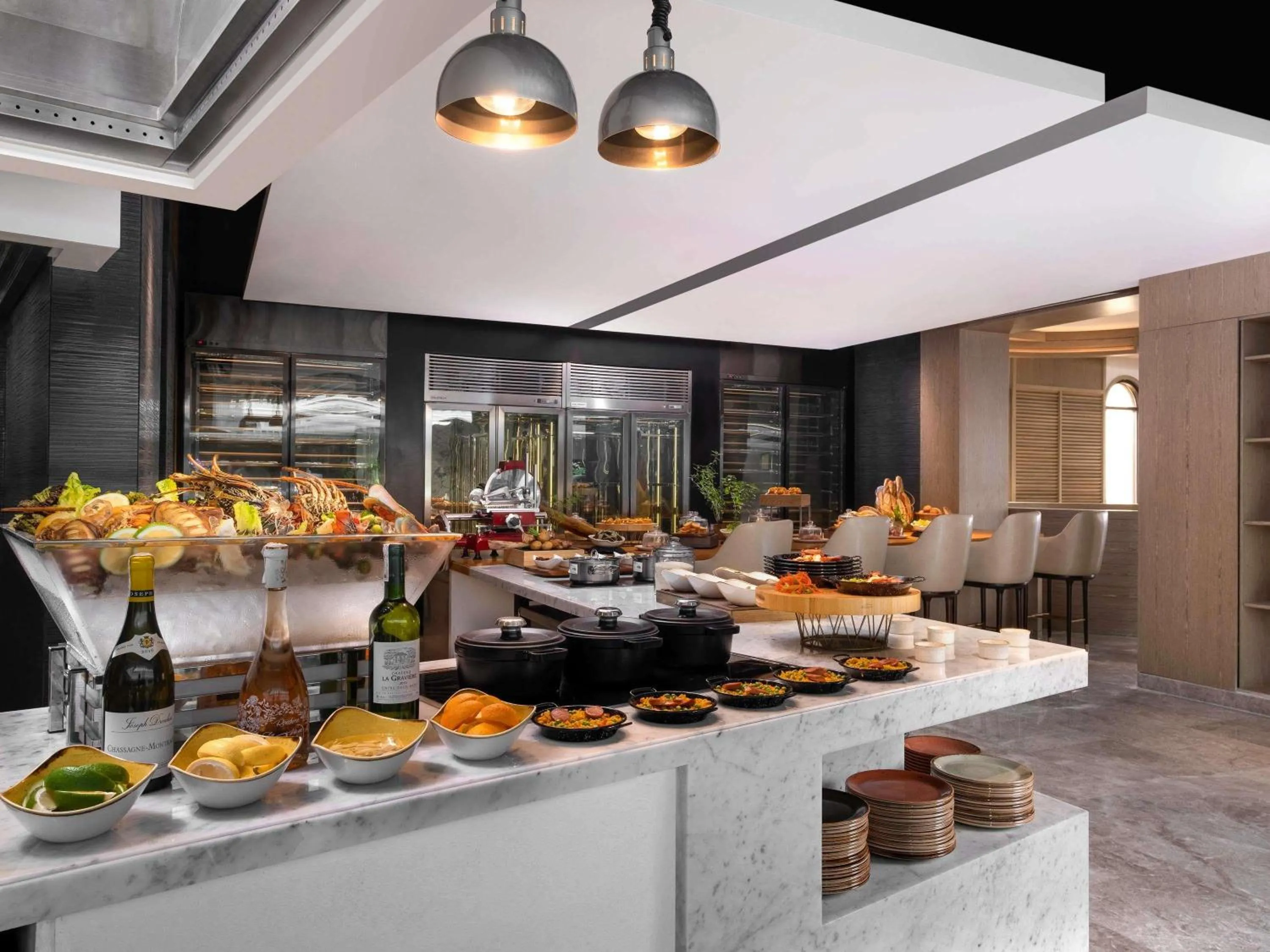 Restaurant/places to eat in Admiral Hotel Manila - MGallery Collection