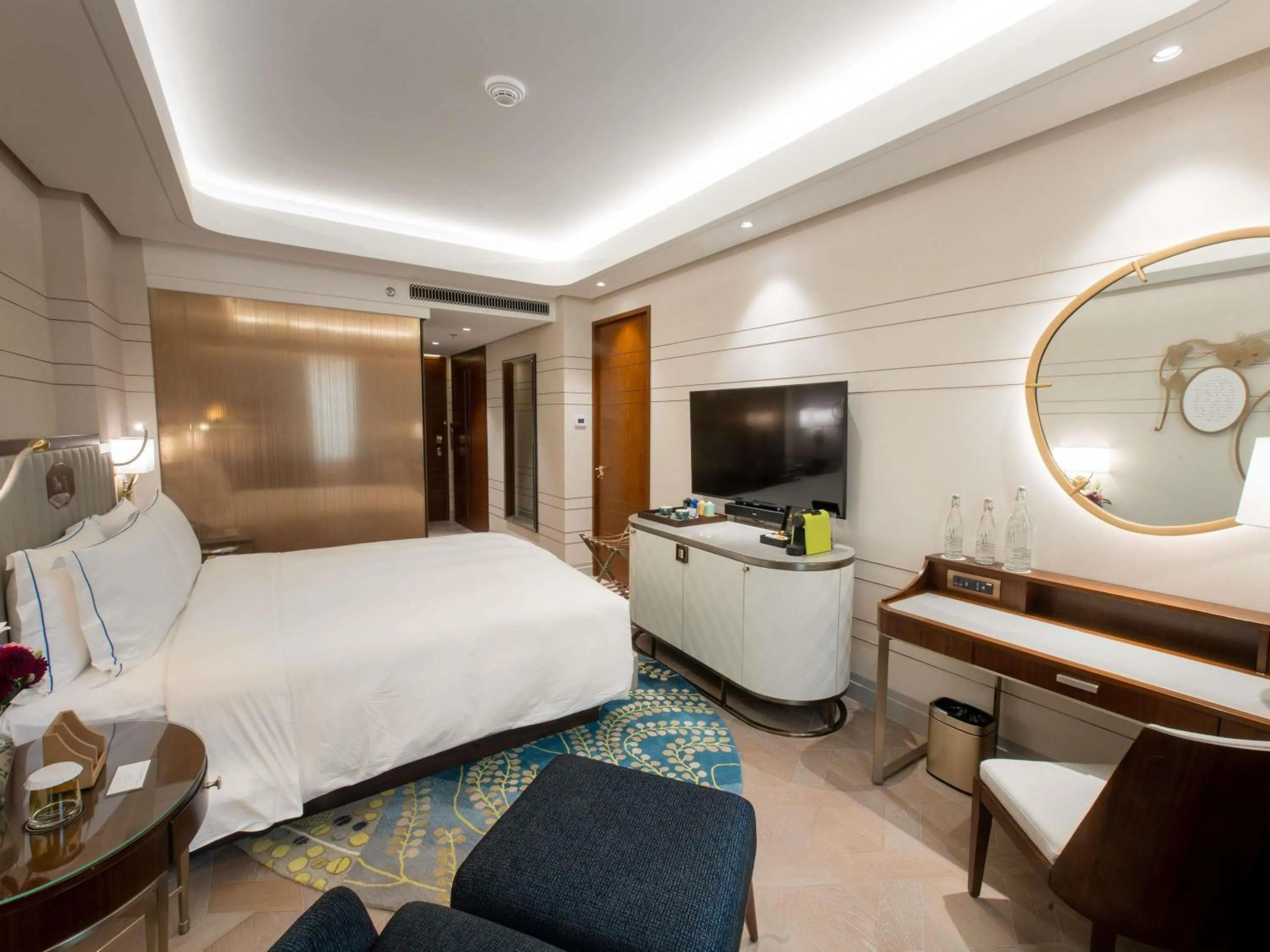 Bedroom, Bed in Admiral Hotel Manila - MGallery Collection