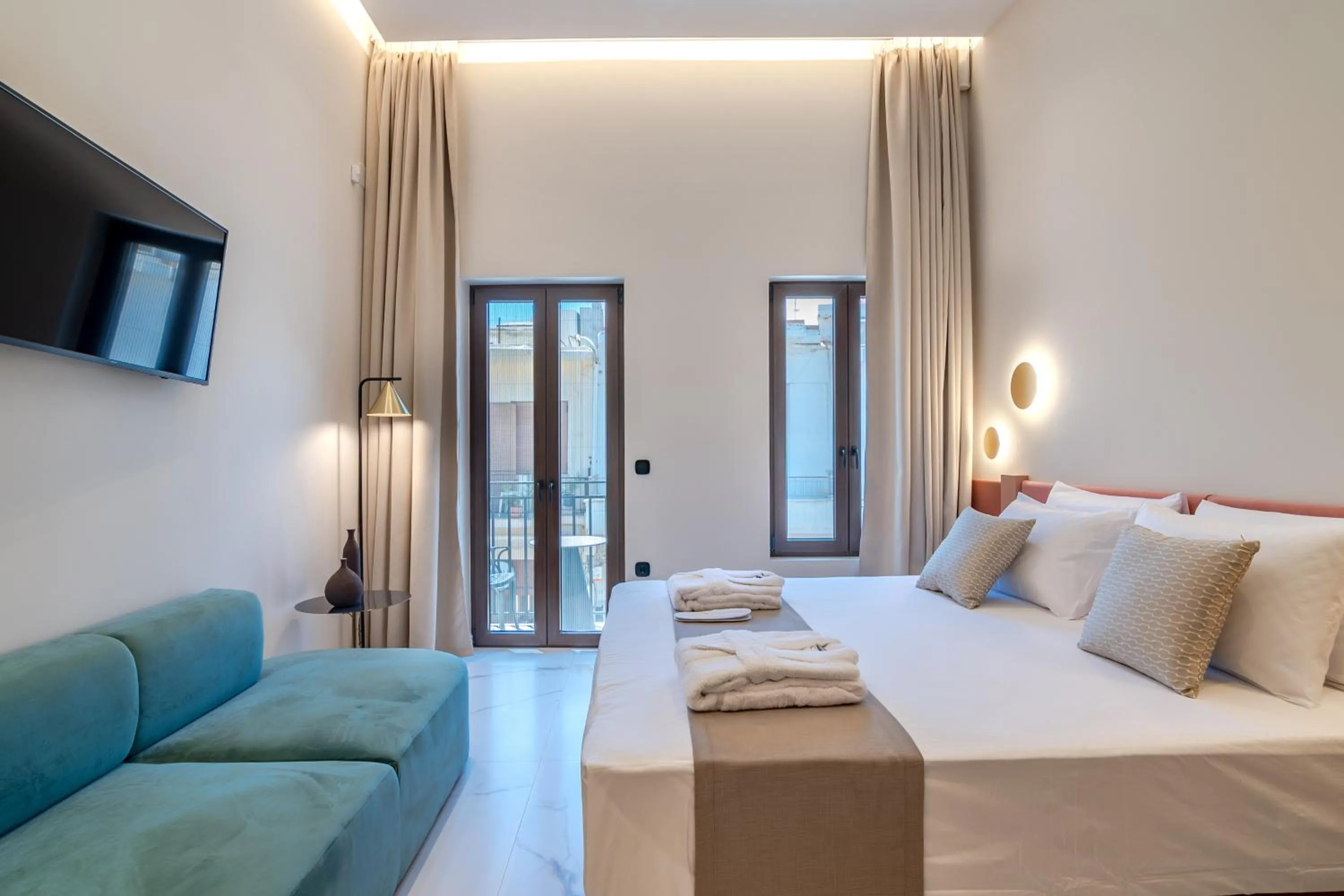 TV and multimedia, Bed in Omma Suites