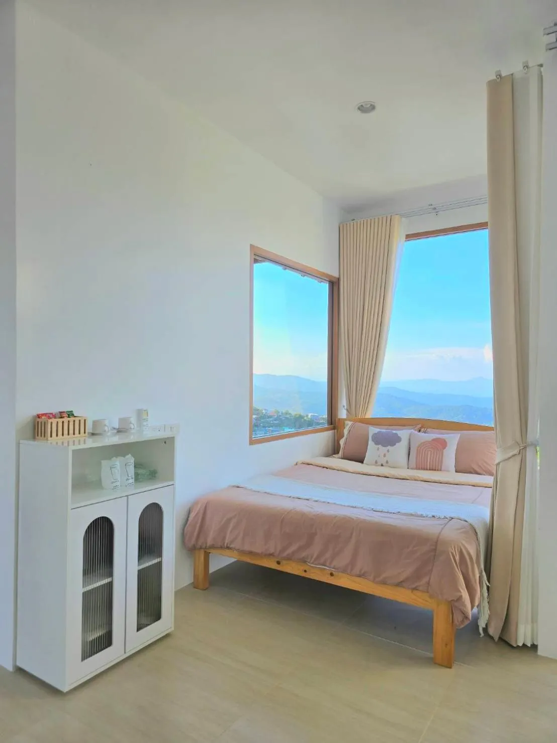 Bed in ม่อนชาพาเพลิน ม่อนแจ่ม Monchapaplearn Monjam