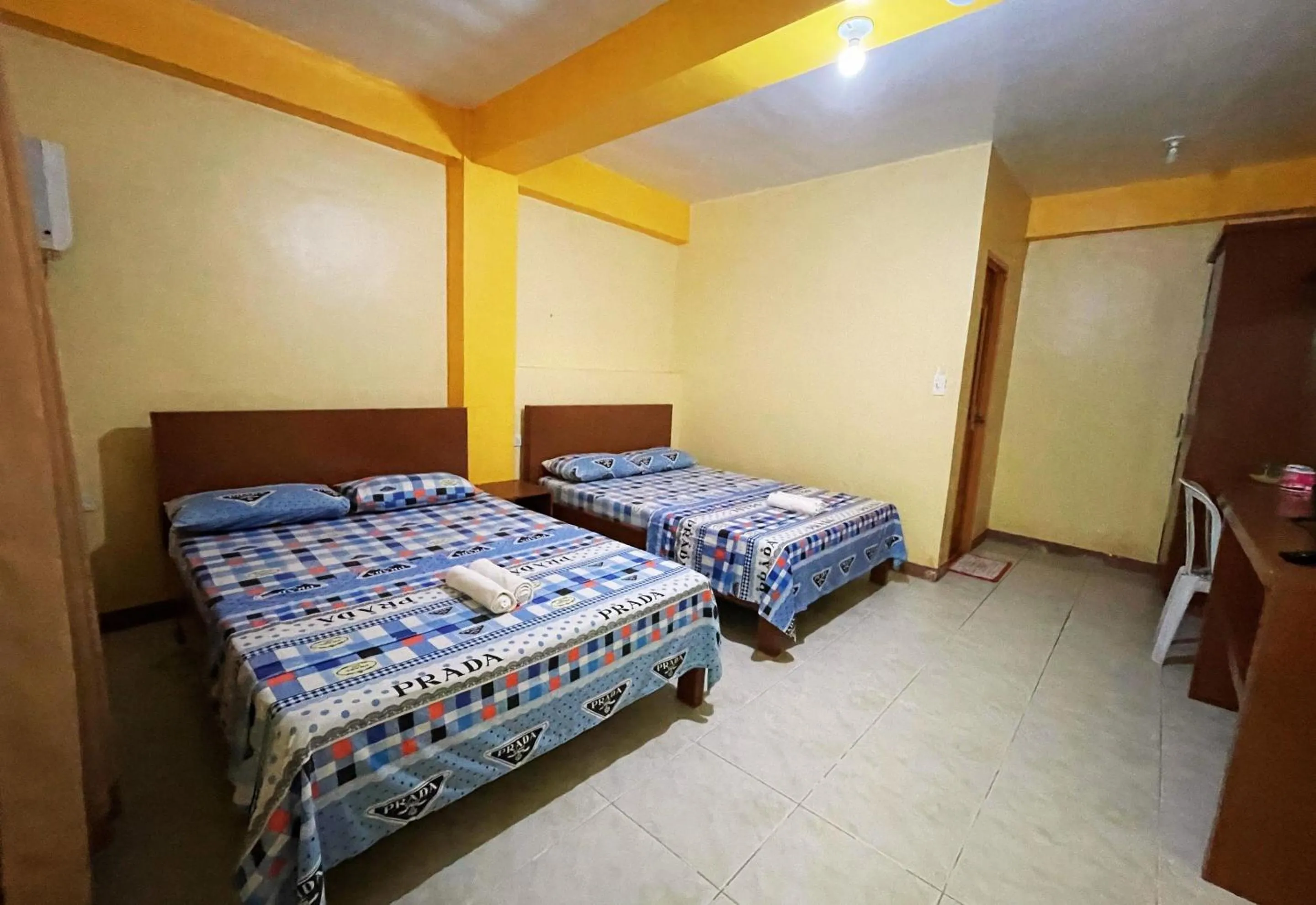 Bed in White Beach Hotel Puerto Galera powered by Cocotel