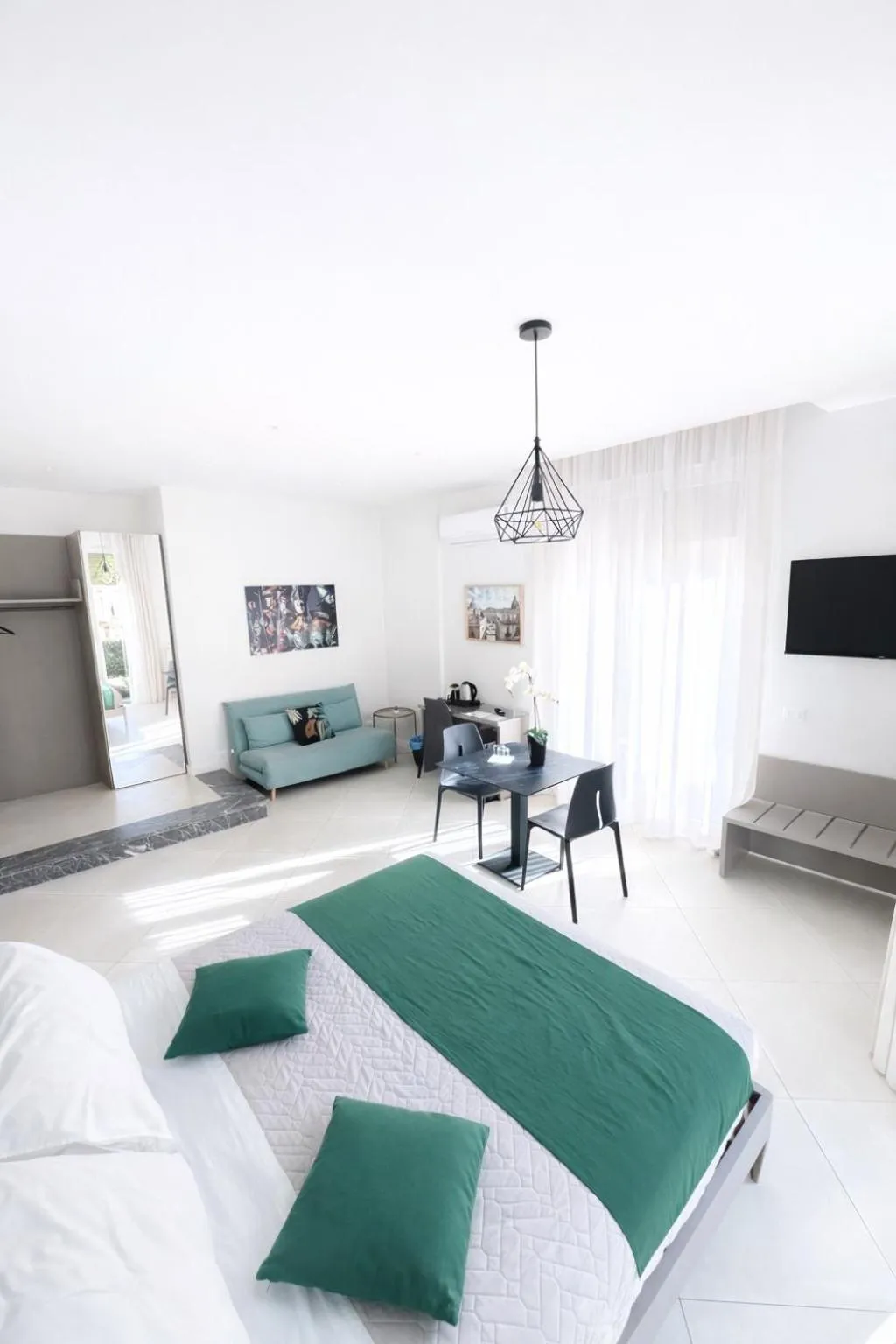 Bedroom, Bed in Maqueda Suites