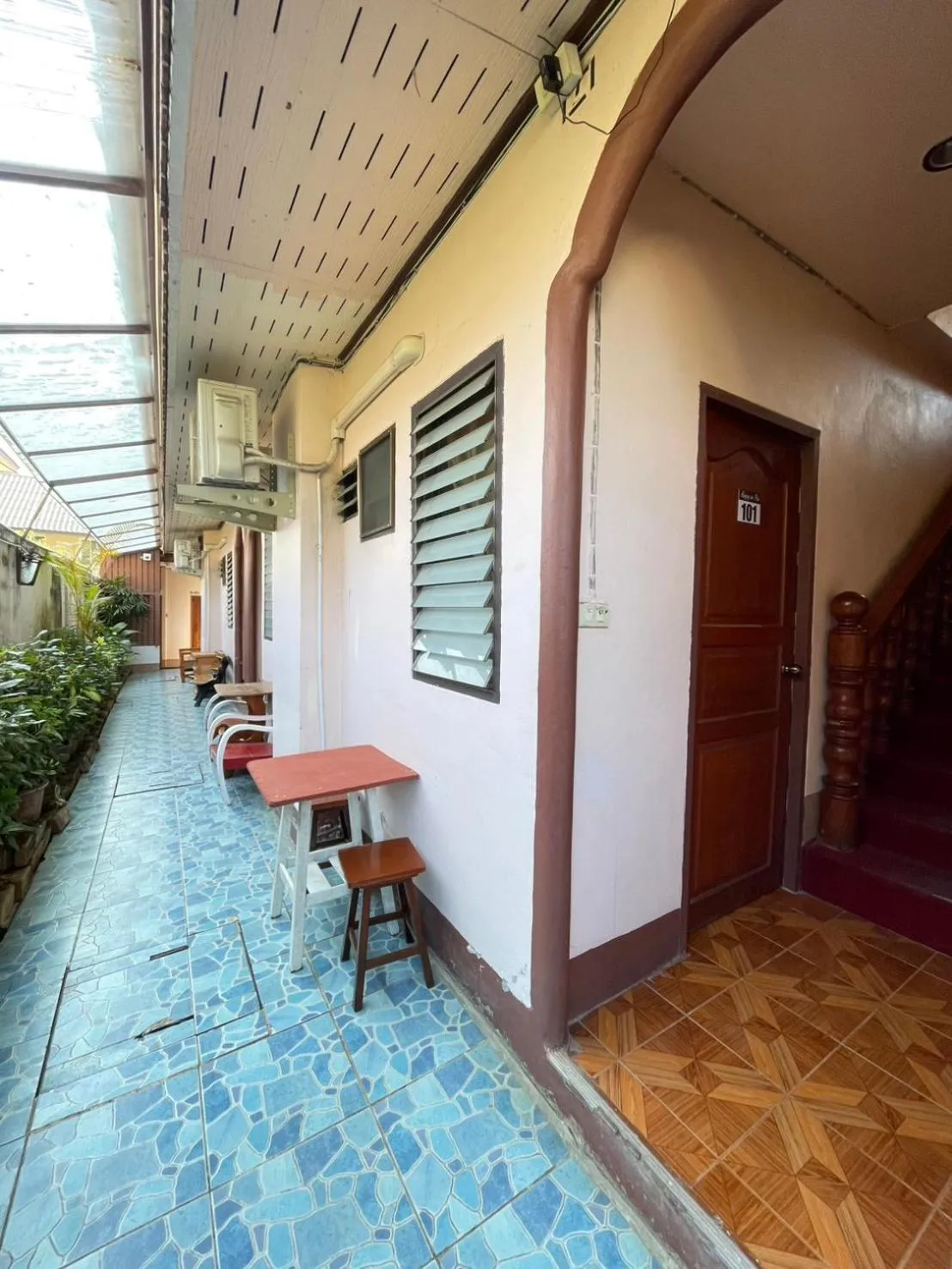 Other in Happy in Pai