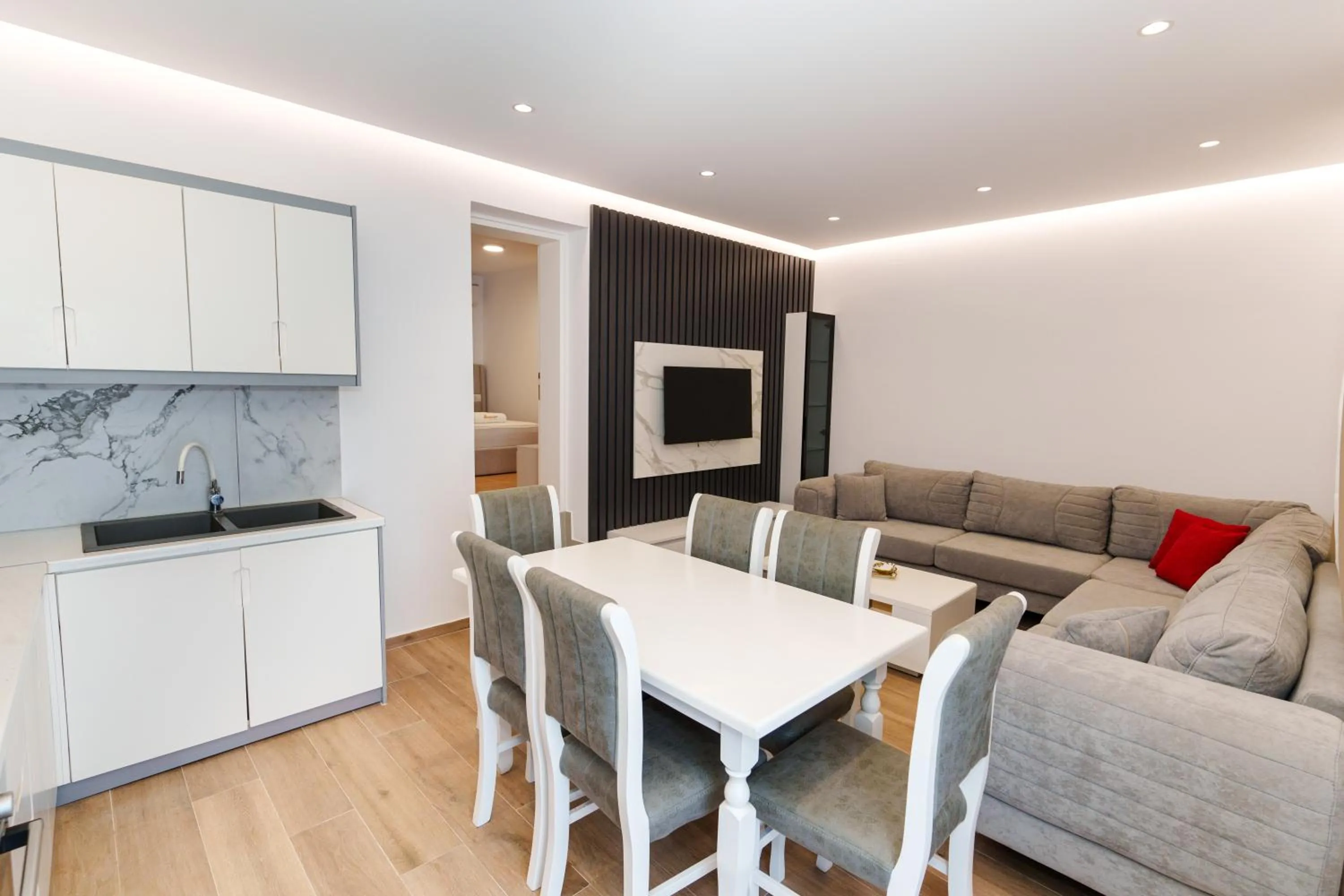 Kitchen or kitchenette in Belmond Hotel