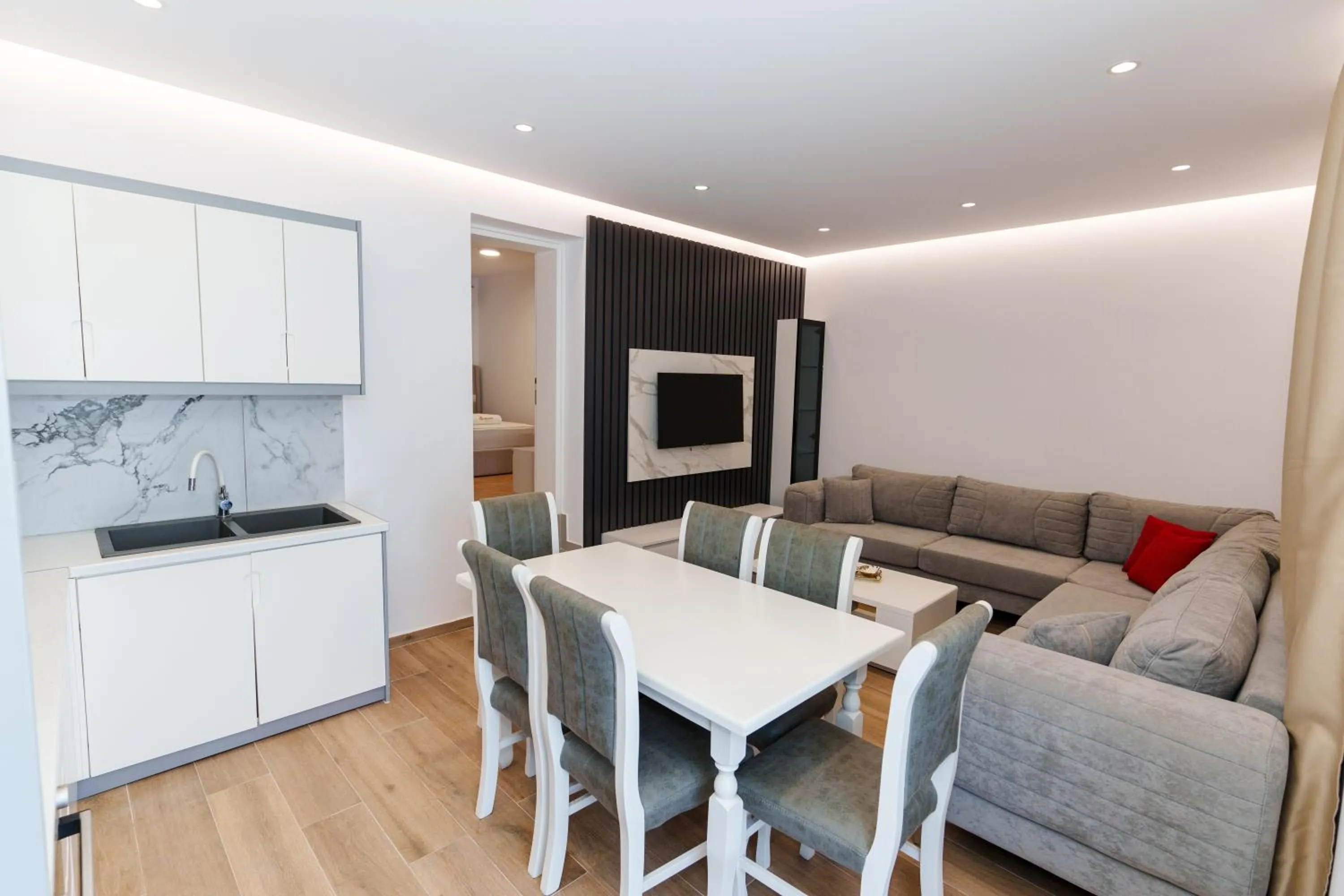 Kitchen or kitchenette in Belmond Hotel