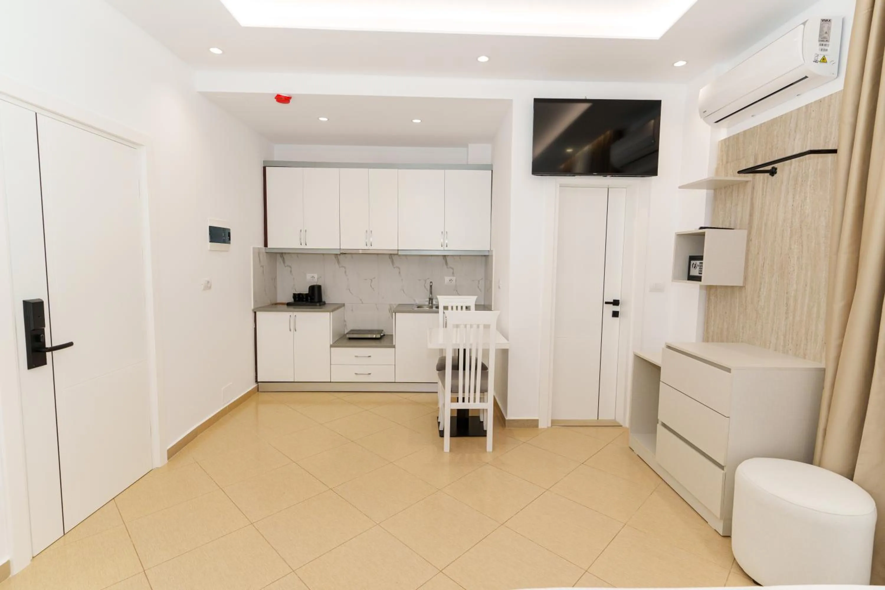 TV and multimedia in Belmond Hotel