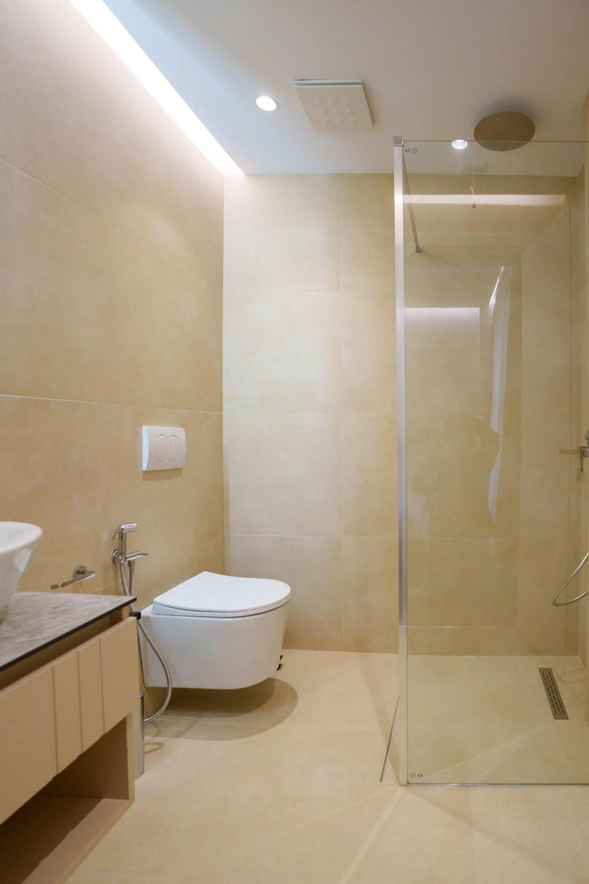 Shower in Belmond Hotel