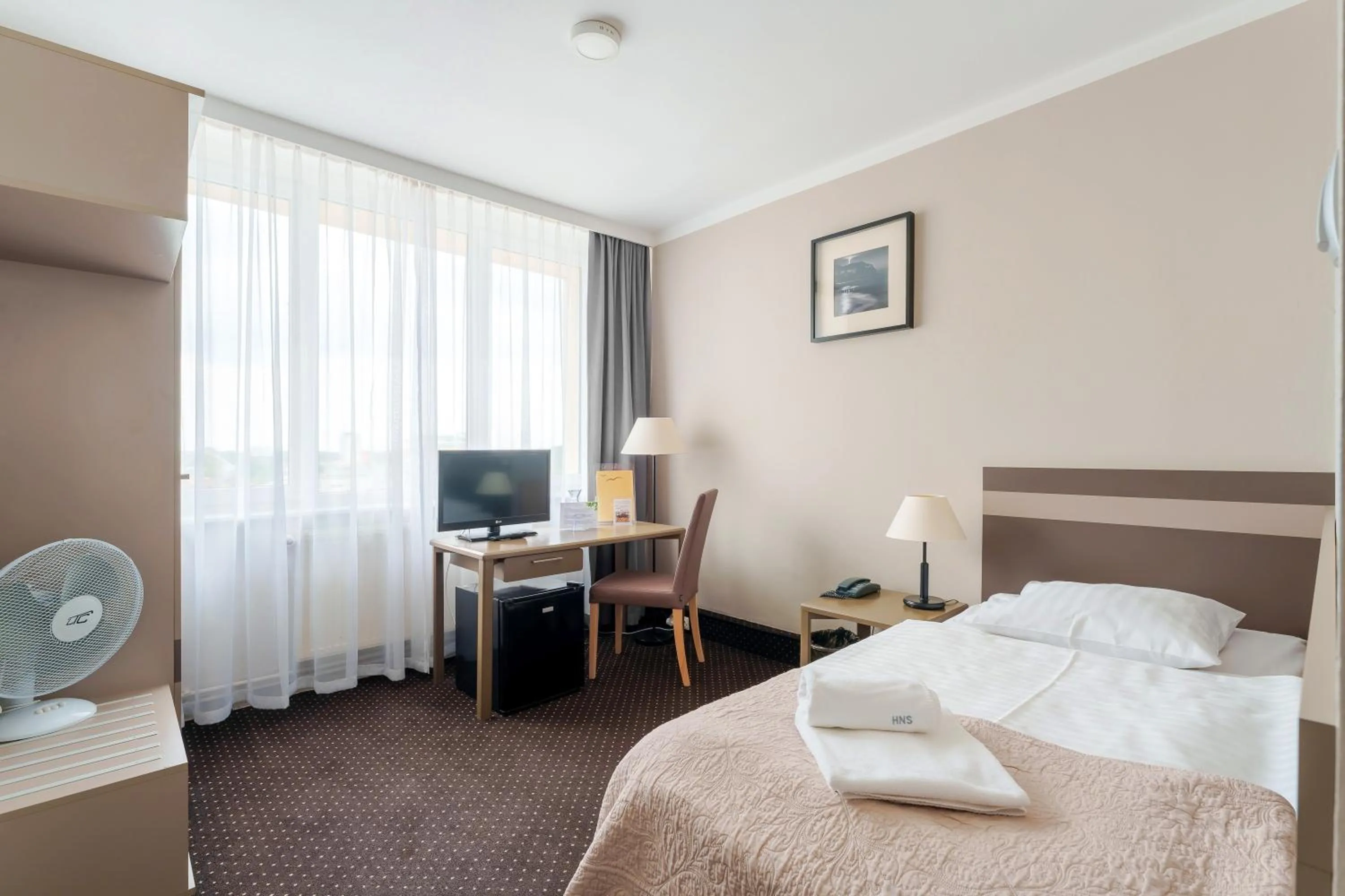 Photo of the whole room, Bed in Hotel New Skanpol