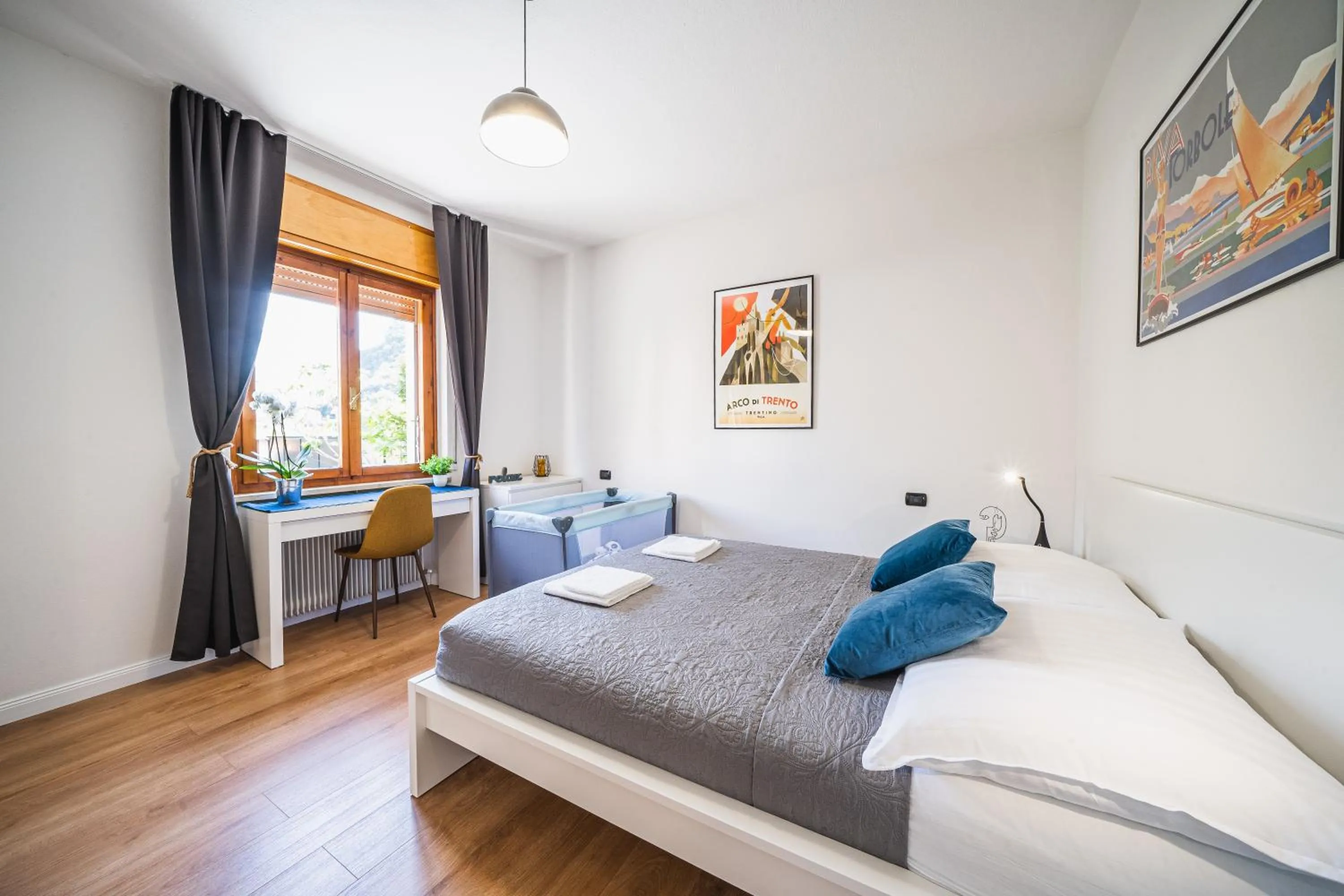 Bed in Outdooredo Garda Apartment