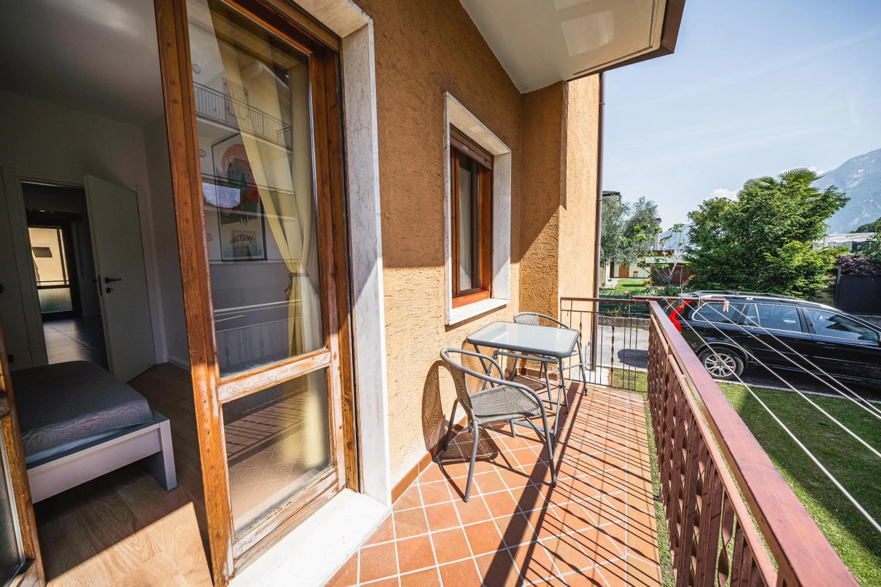 Property building in Outdooredo Garda Apartment