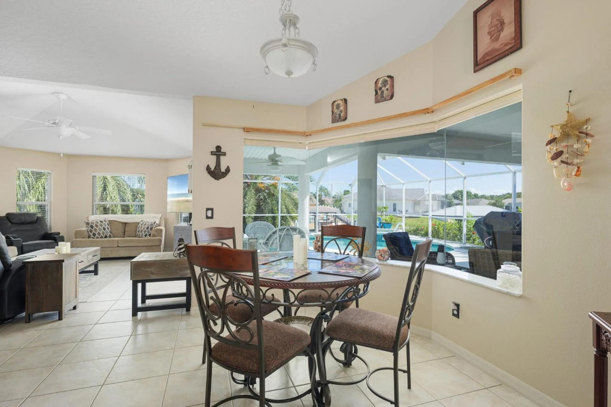 Living room in Dock Holliday