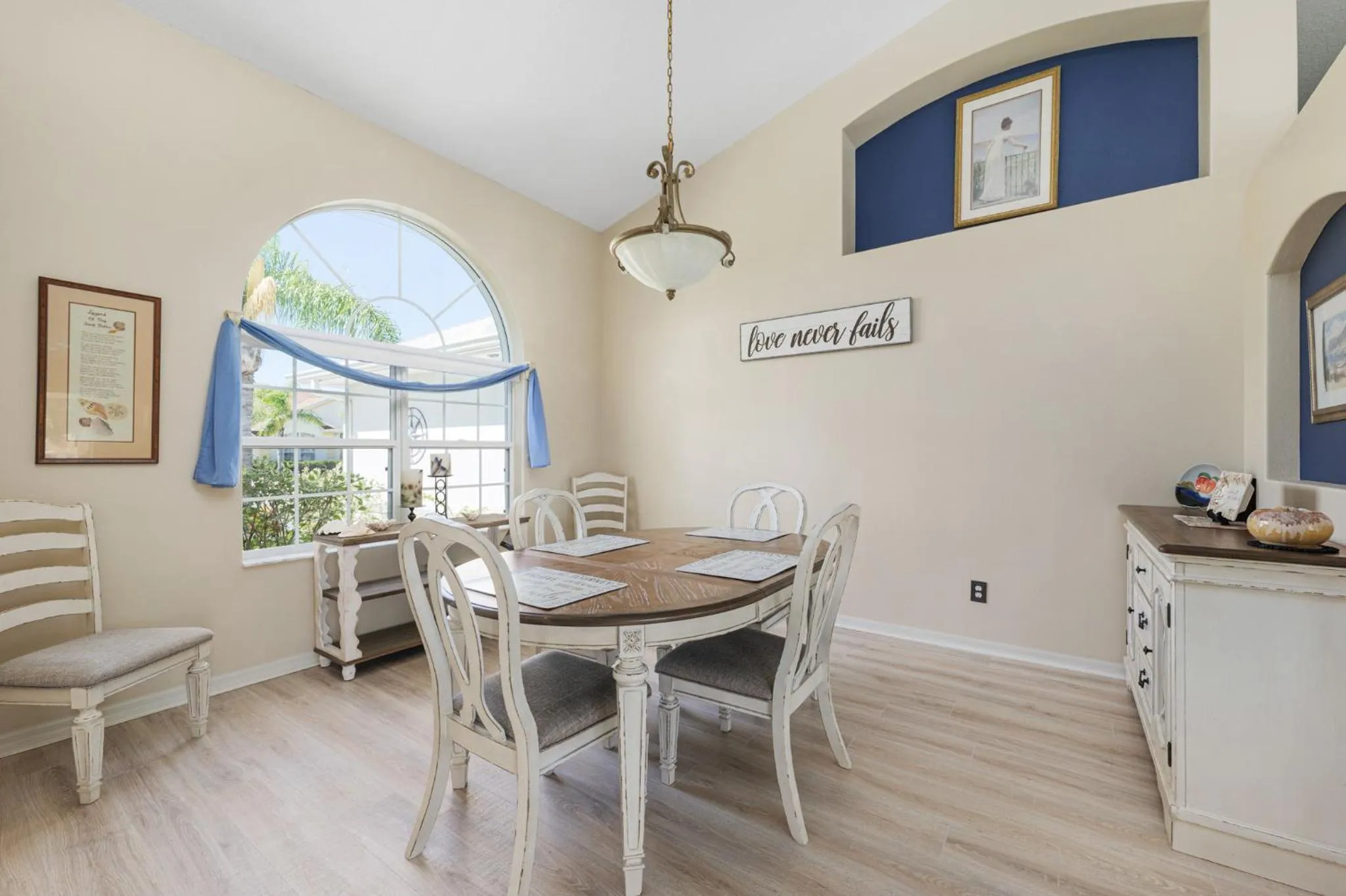 Property building in Dock Holliday