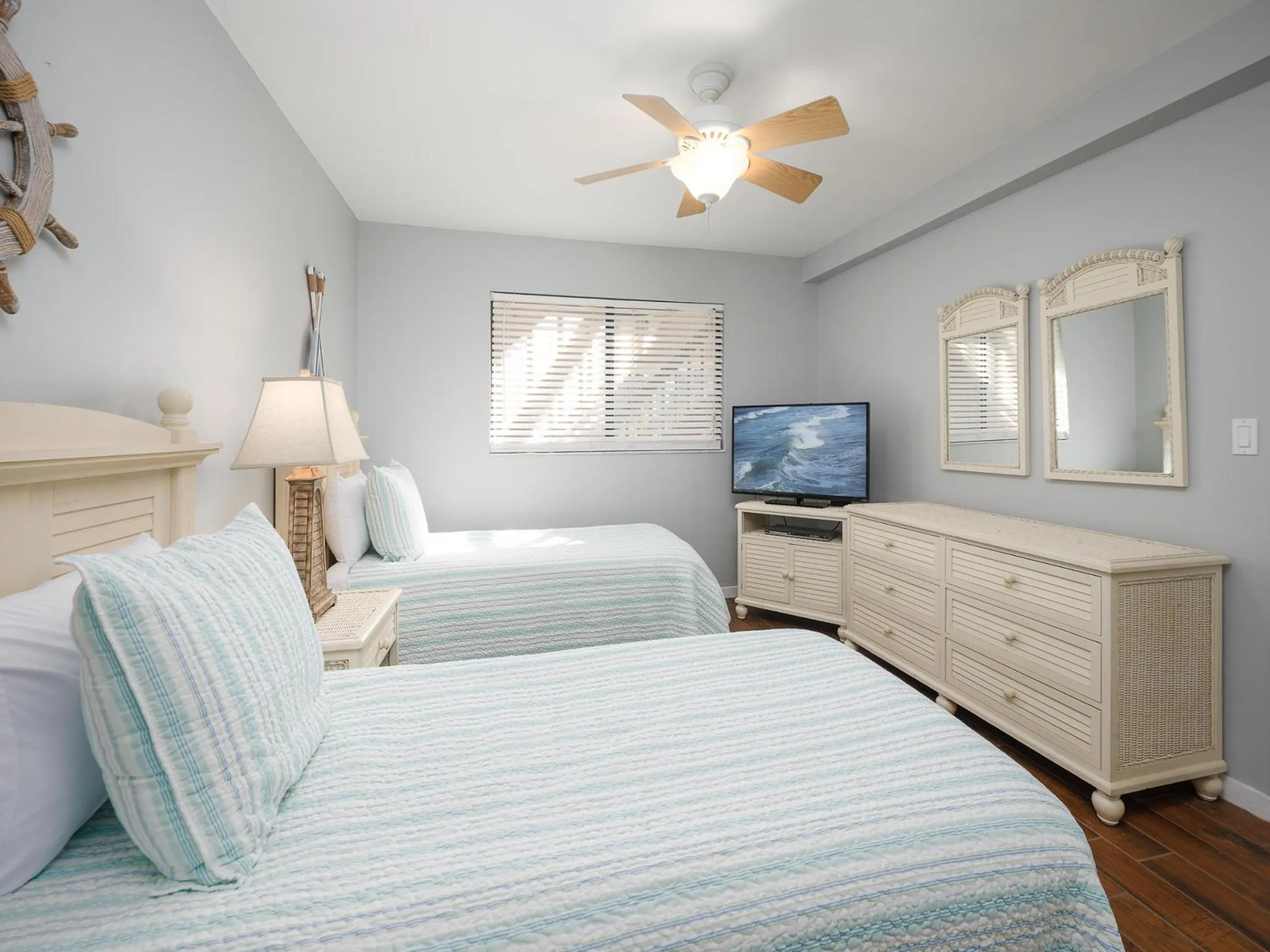 Property building, Bed in Hibiscus 101 D