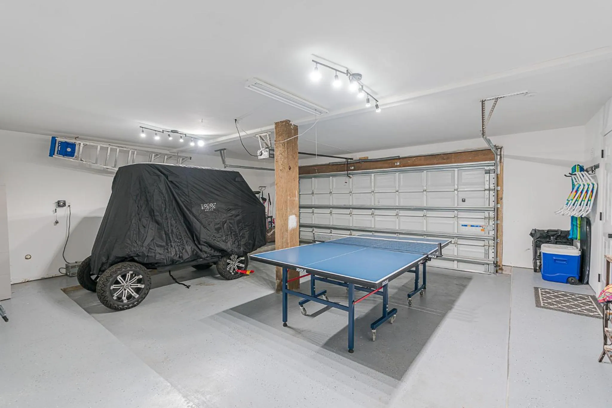 Property building in The Blue Flamingo