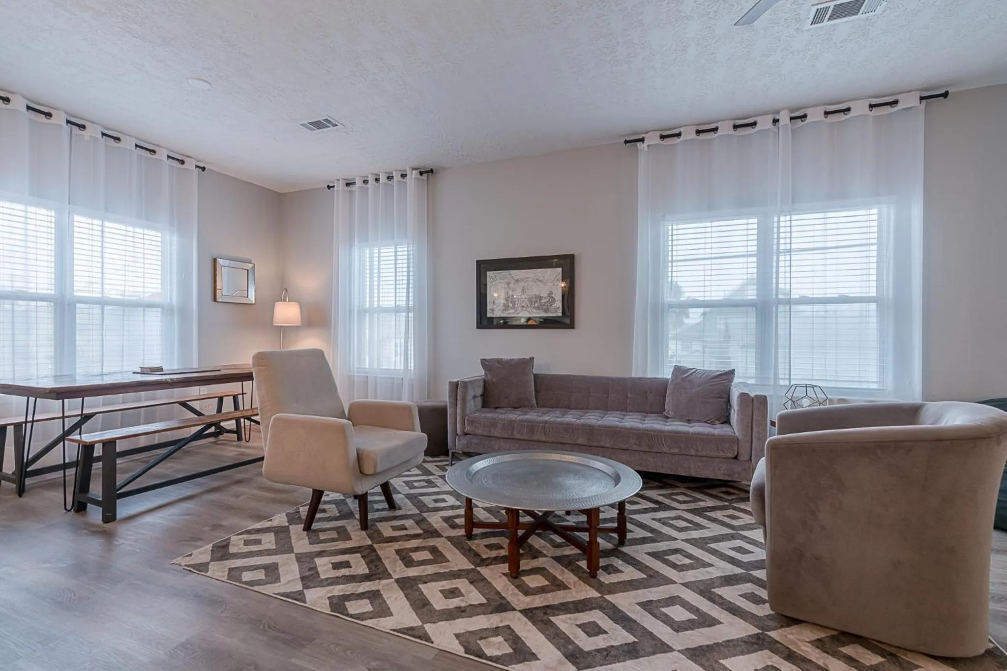 Living room in The Blue Flamingo