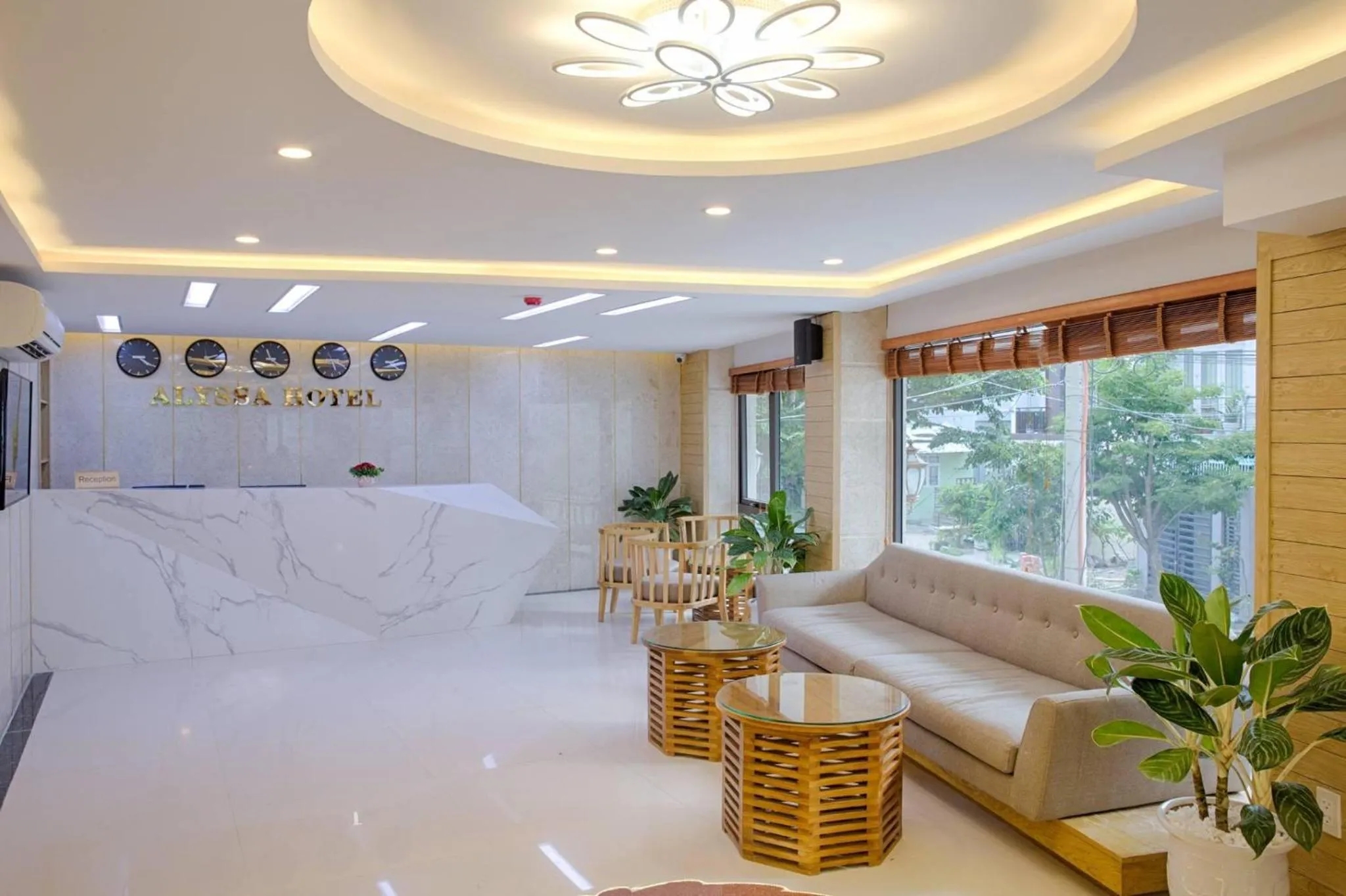 Restaurant/places to eat in Alyssa Hotel Da Nang