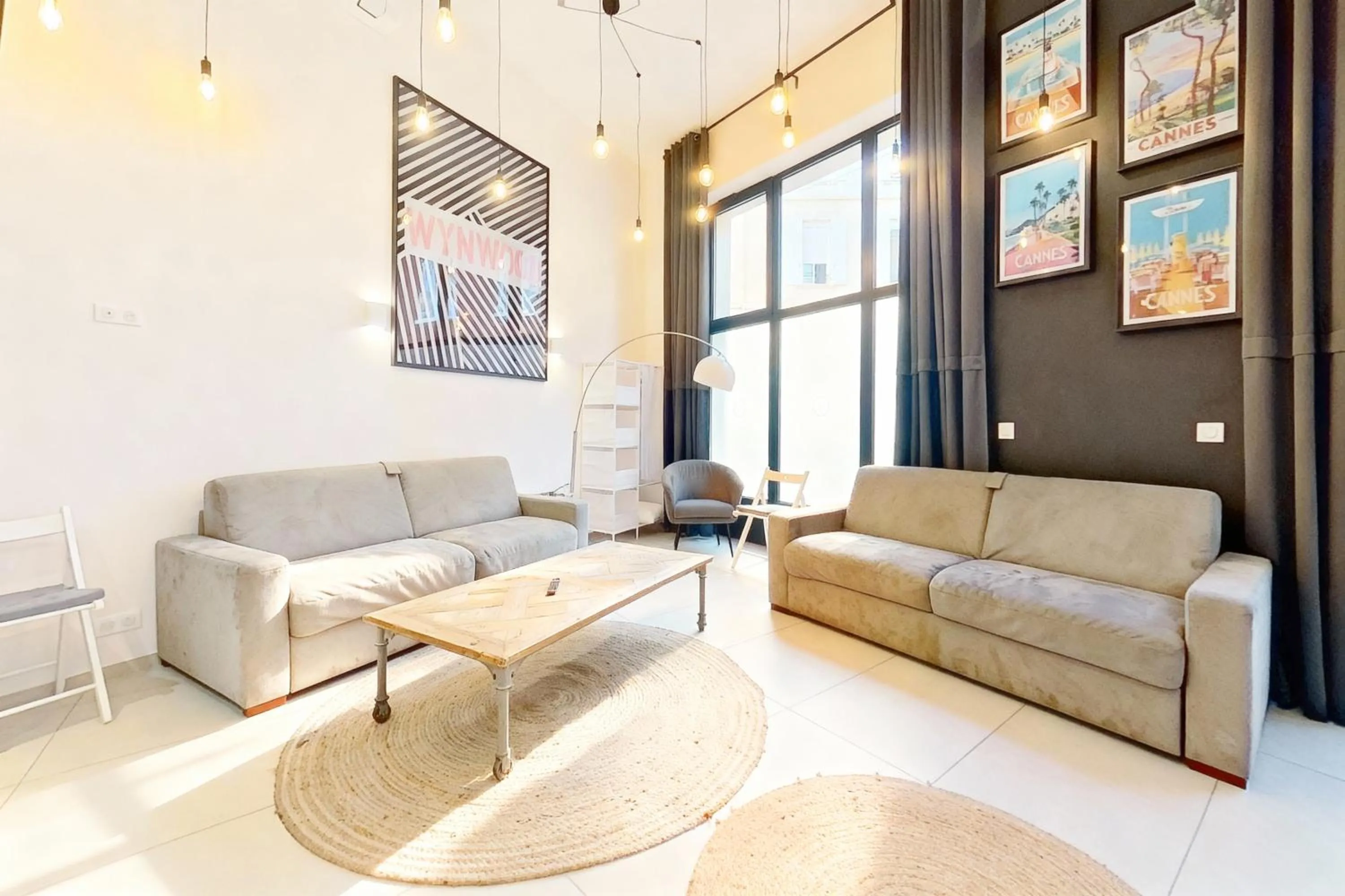 Living room in VILLA MARINA CANNES