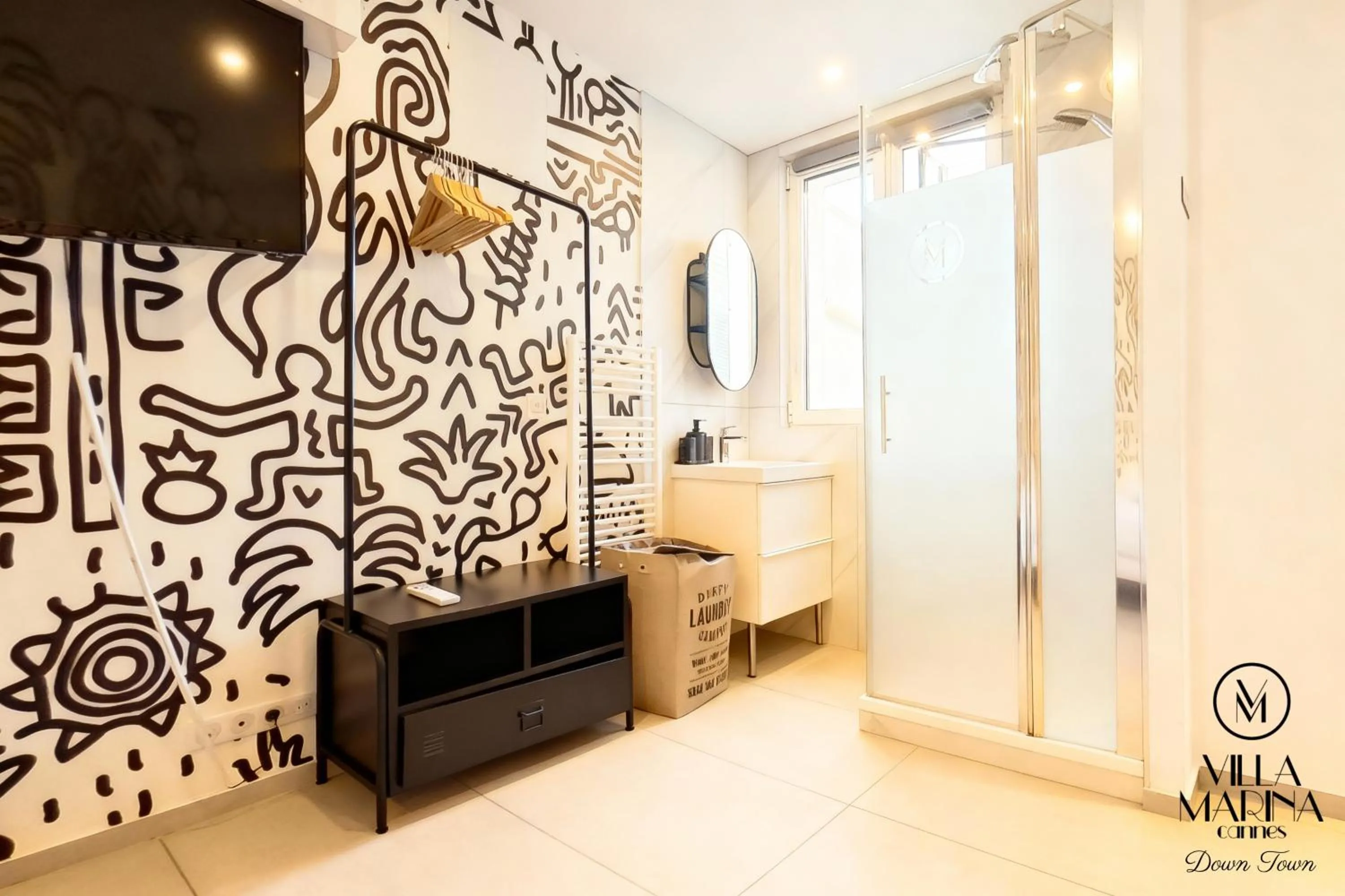 Shower in VILLA MARINA CANNES