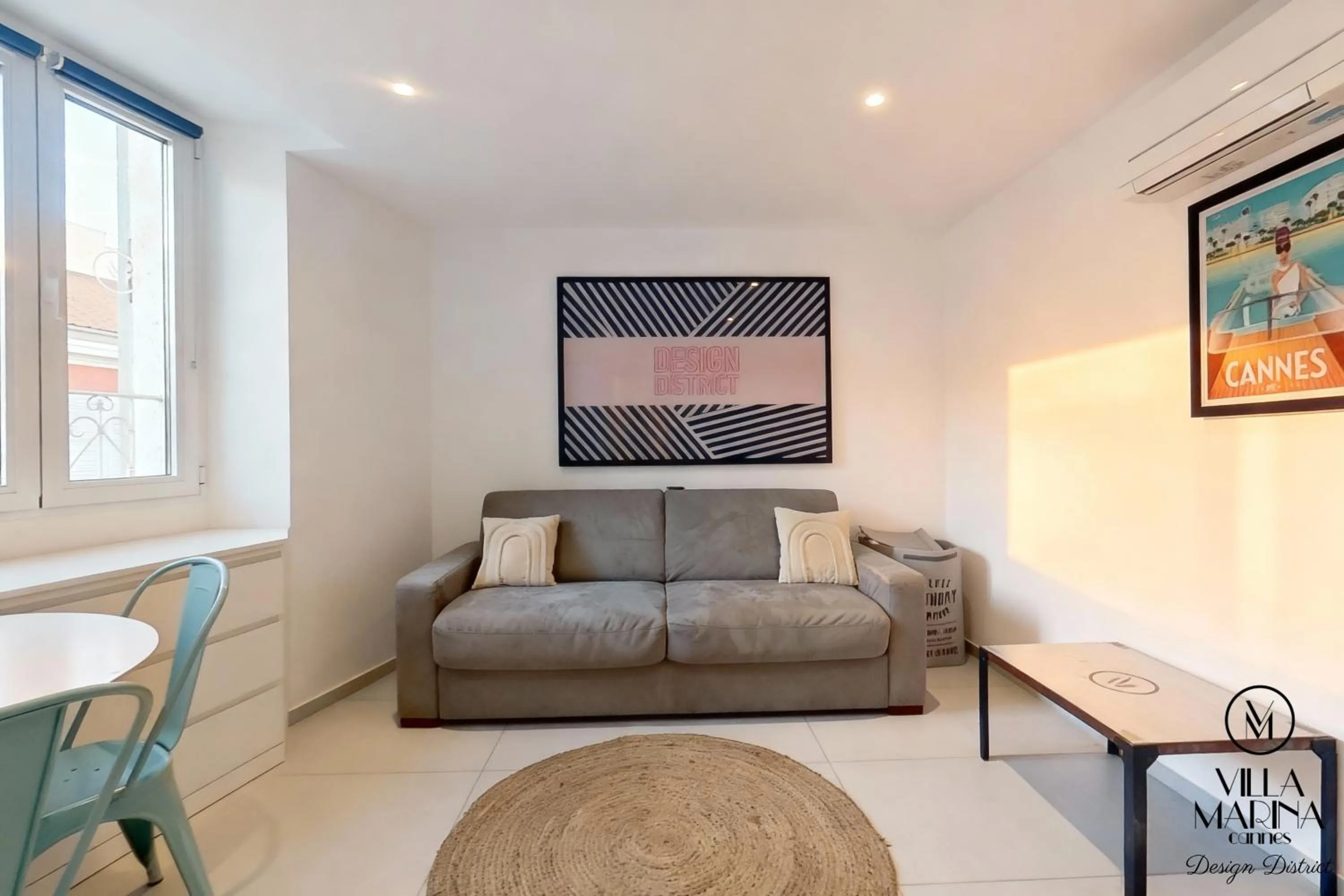 Living room in VILLA MARINA CANNES