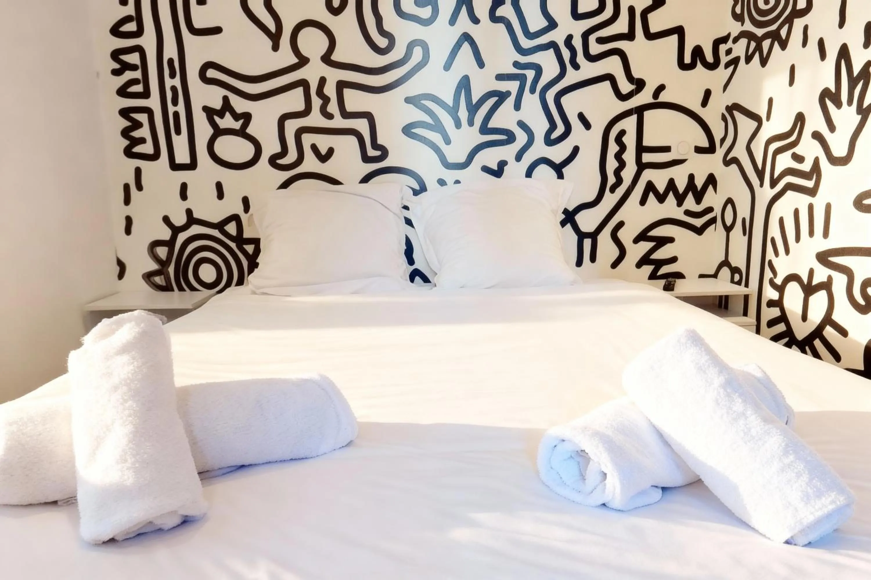 Bed in VILLA MARINA CANNES