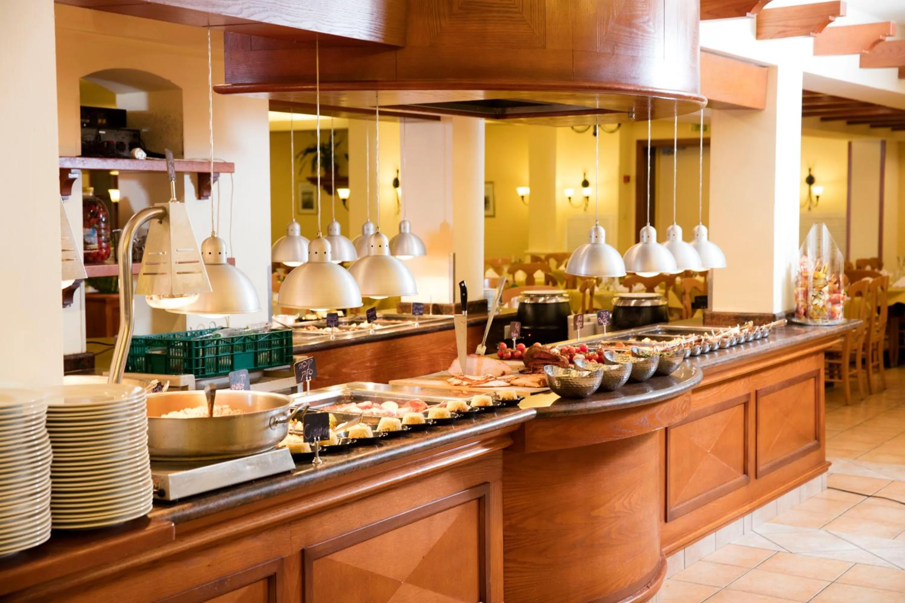 Restaurant/places to eat in Pastoral Hotel - Kfar Blum