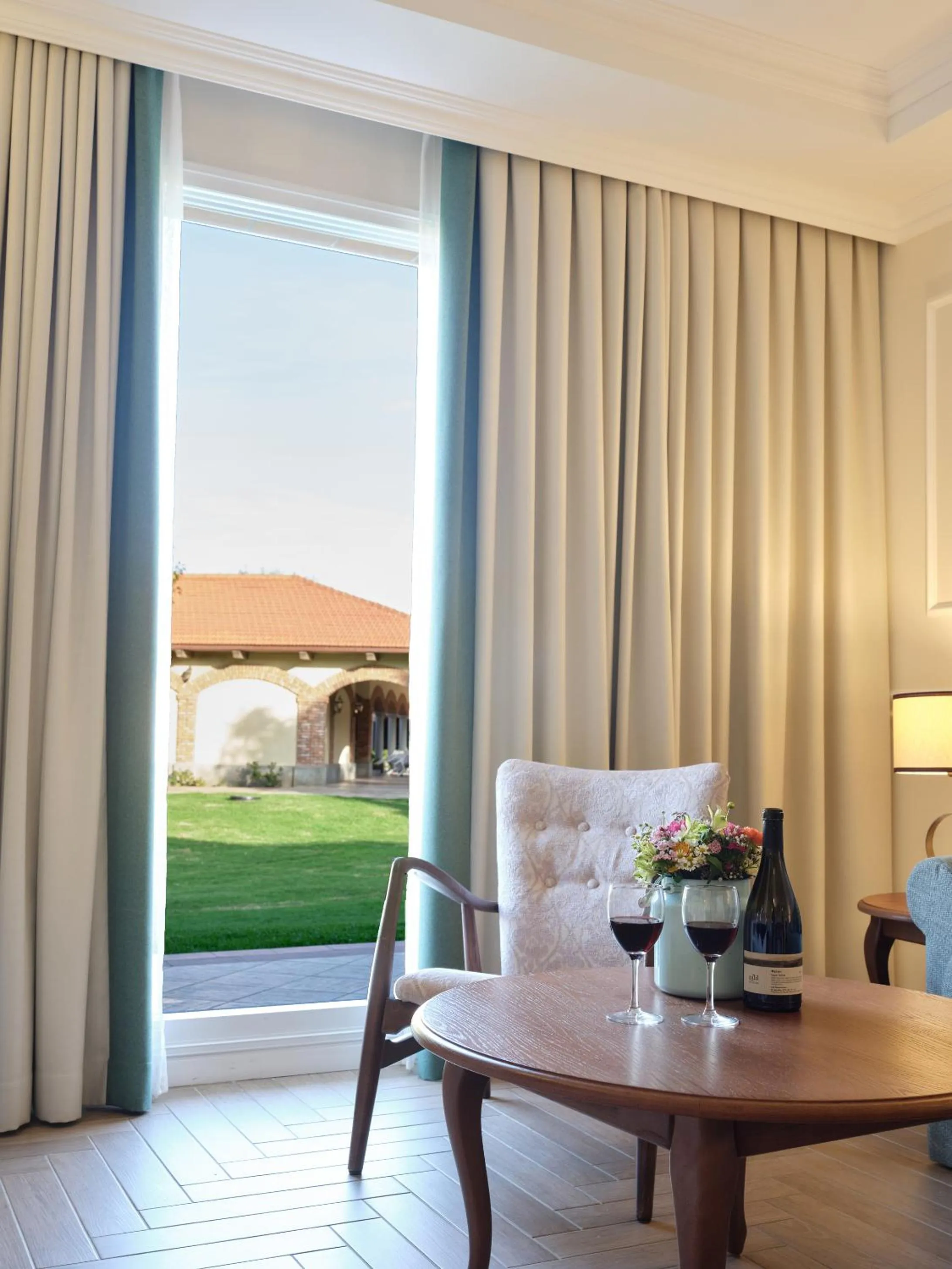 Living room in Pastoral Hotel - Kfar Blum