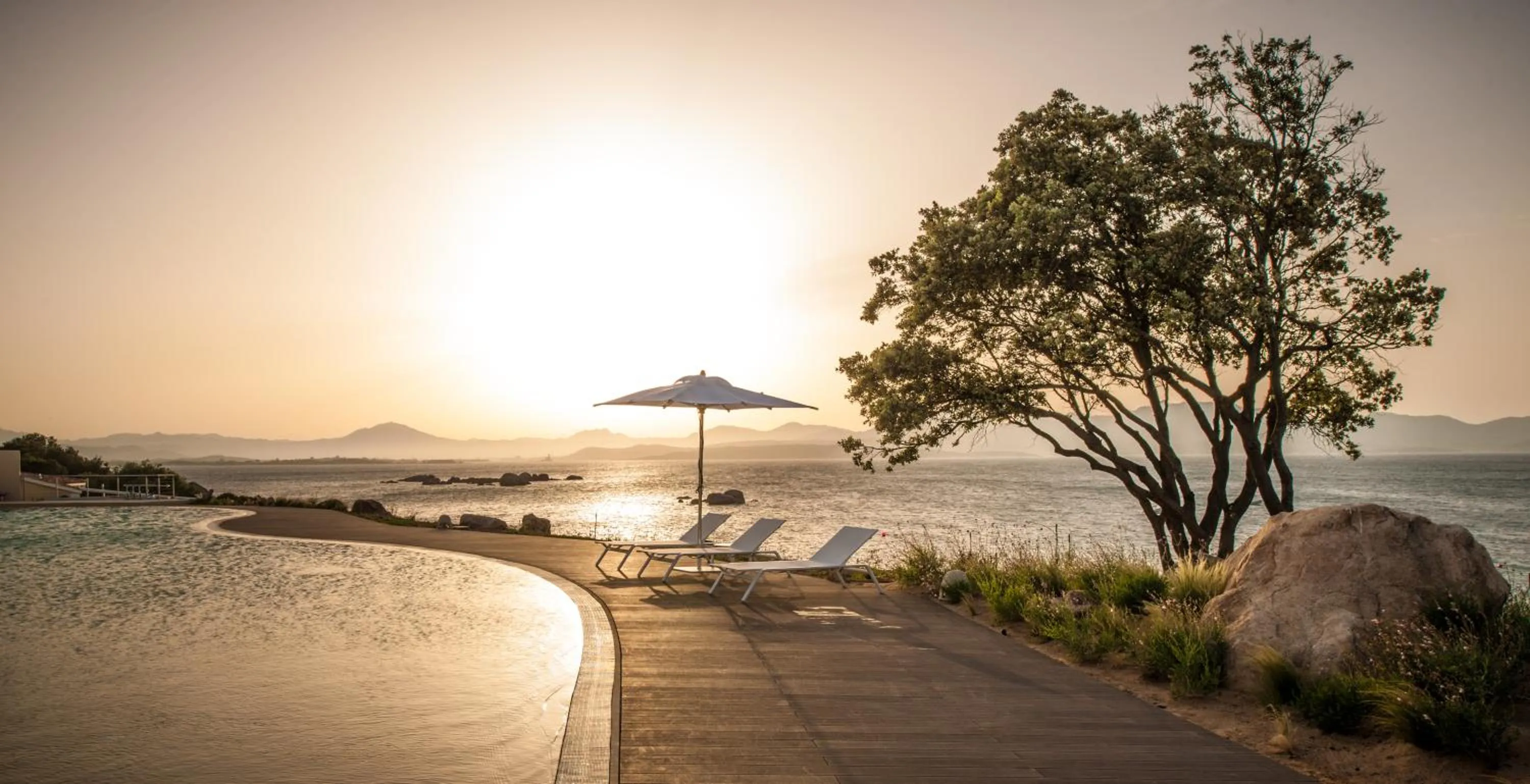 Swimming pool in Cala Cuncheddi - VRetreats