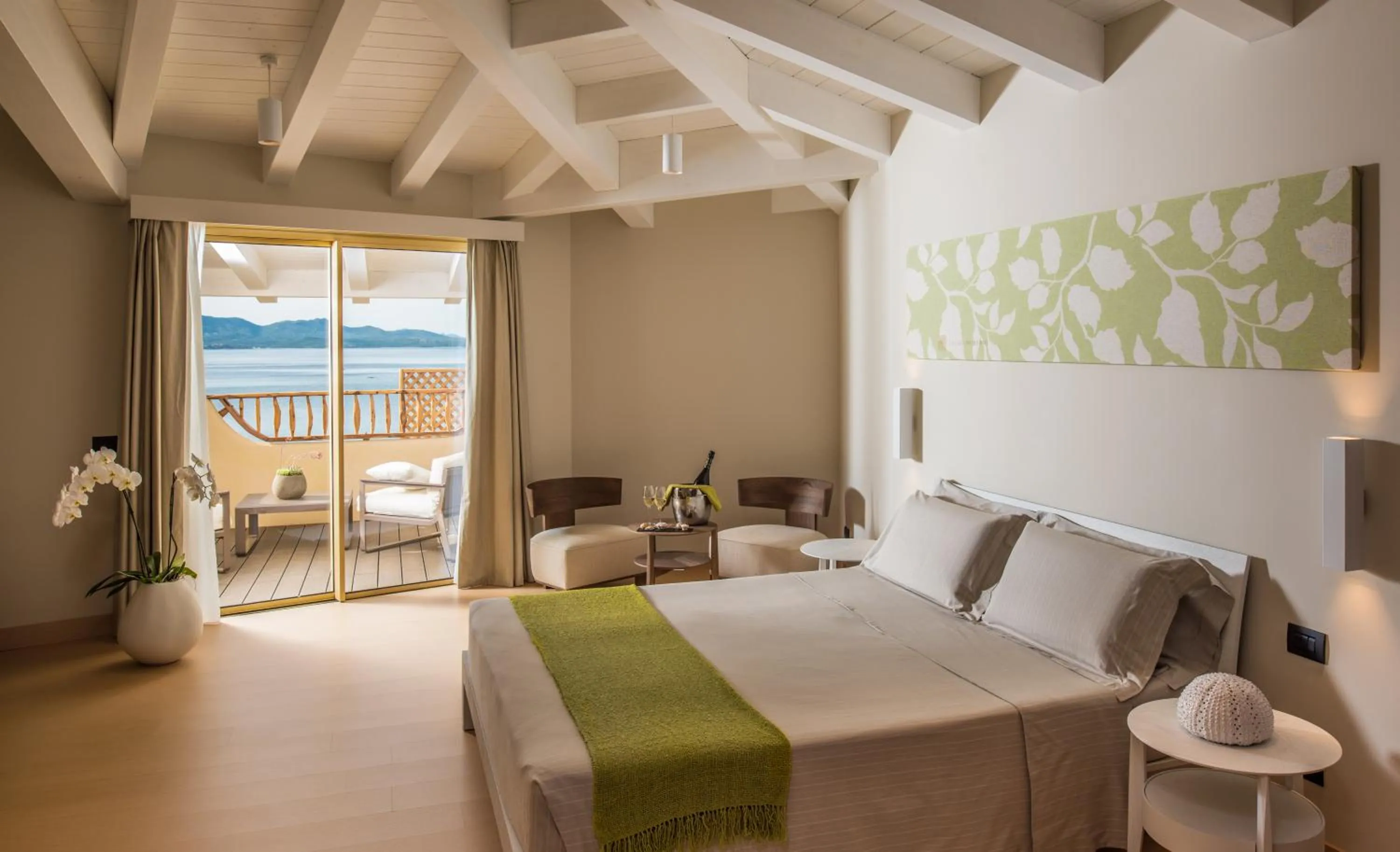 Bedroom, Bed in Cala Cuncheddi - VRetreats