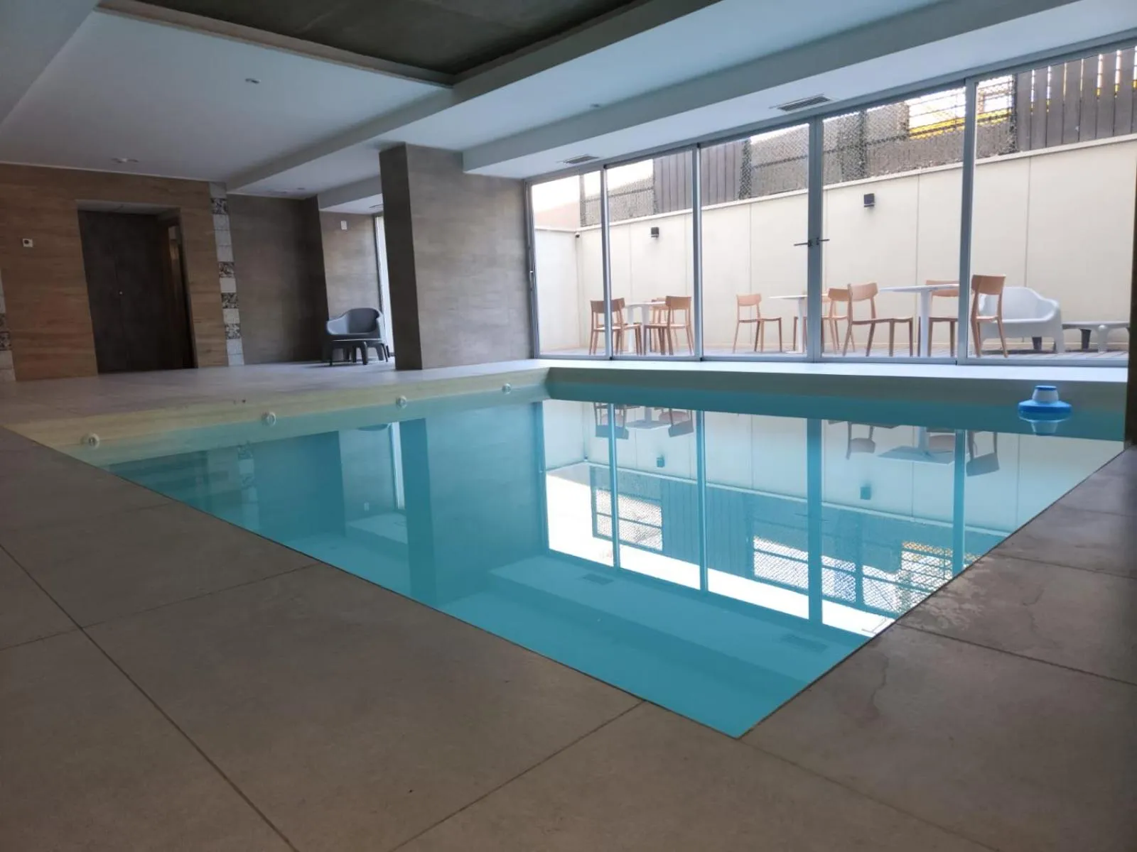 Swimming pool in Gran Hotel Dakar