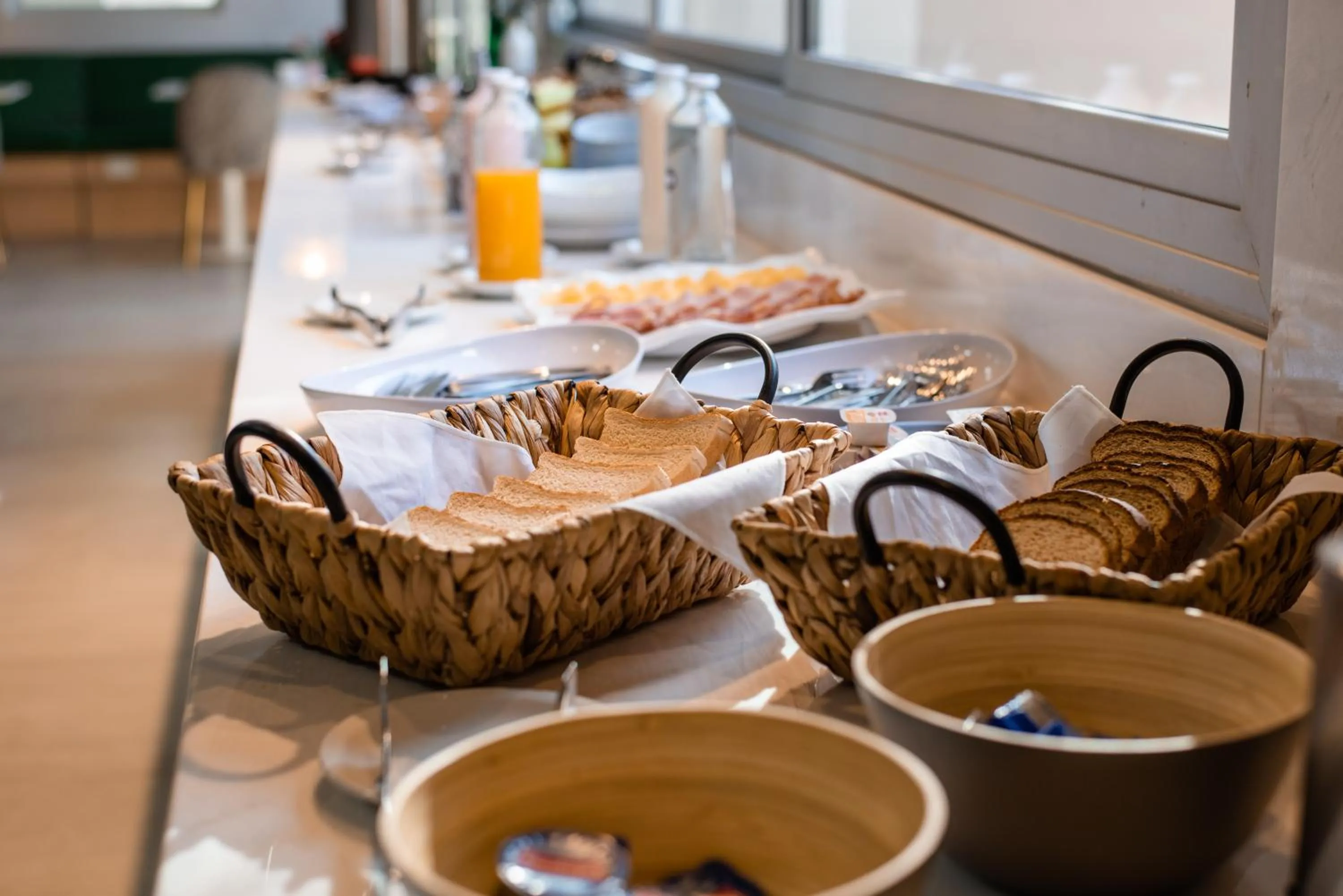 Buffet breakfast in Gran Hotel Dakar