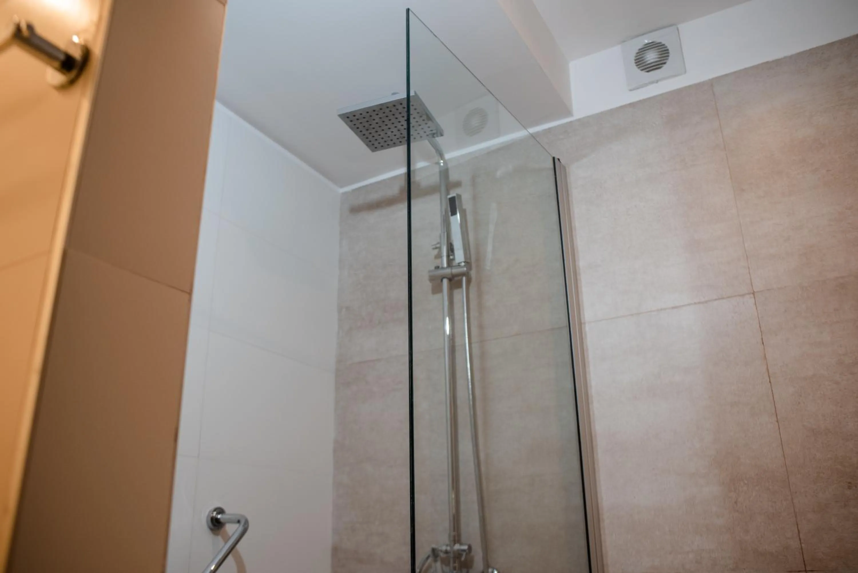 Bathroom in Gran Hotel Dakar